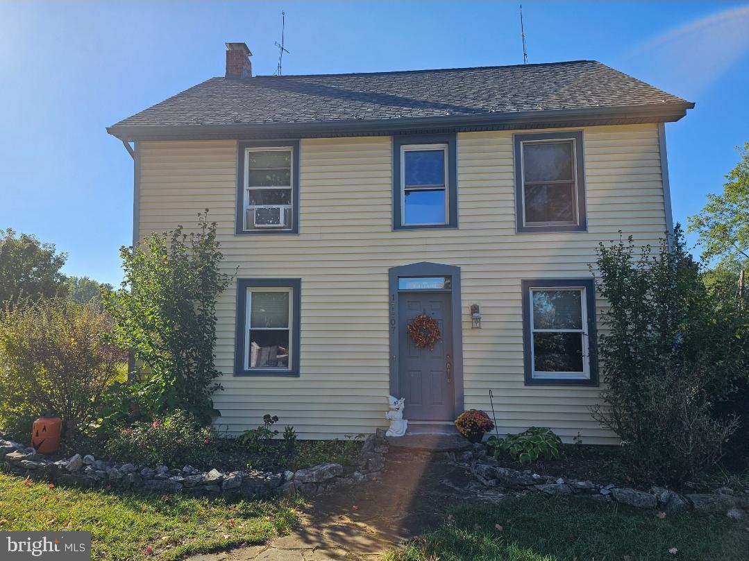 HALFWAY - Residential