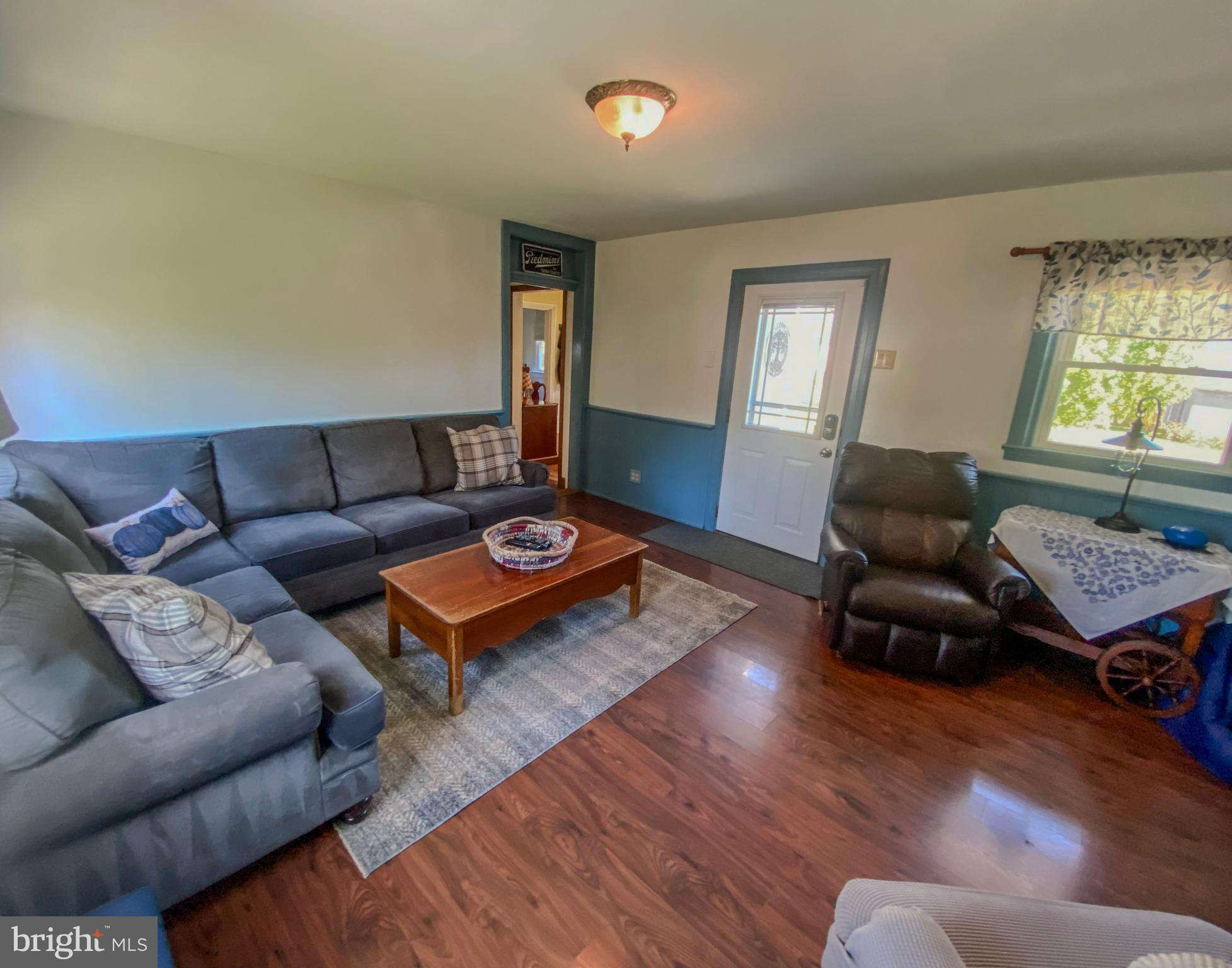 HALFWAY - Residential