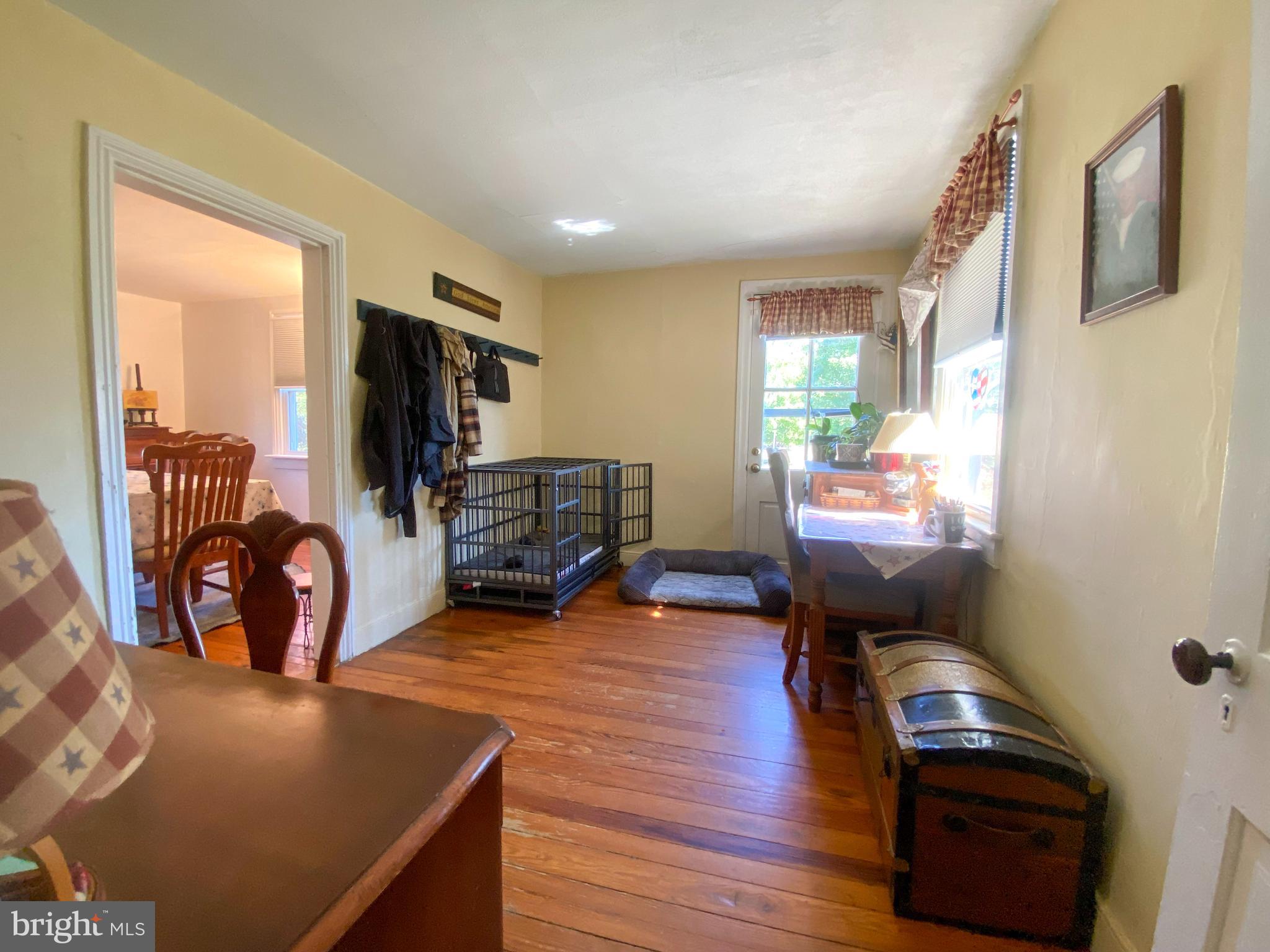 HALFWAY - Residential