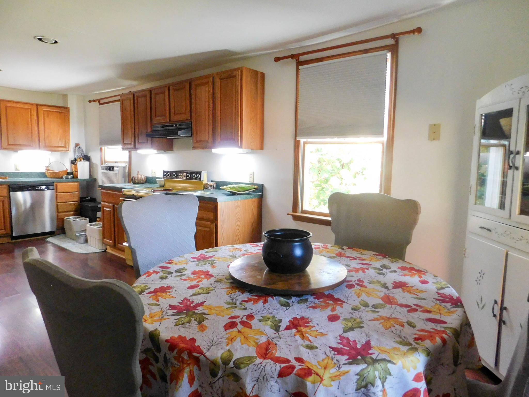 HALFWAY - Residential