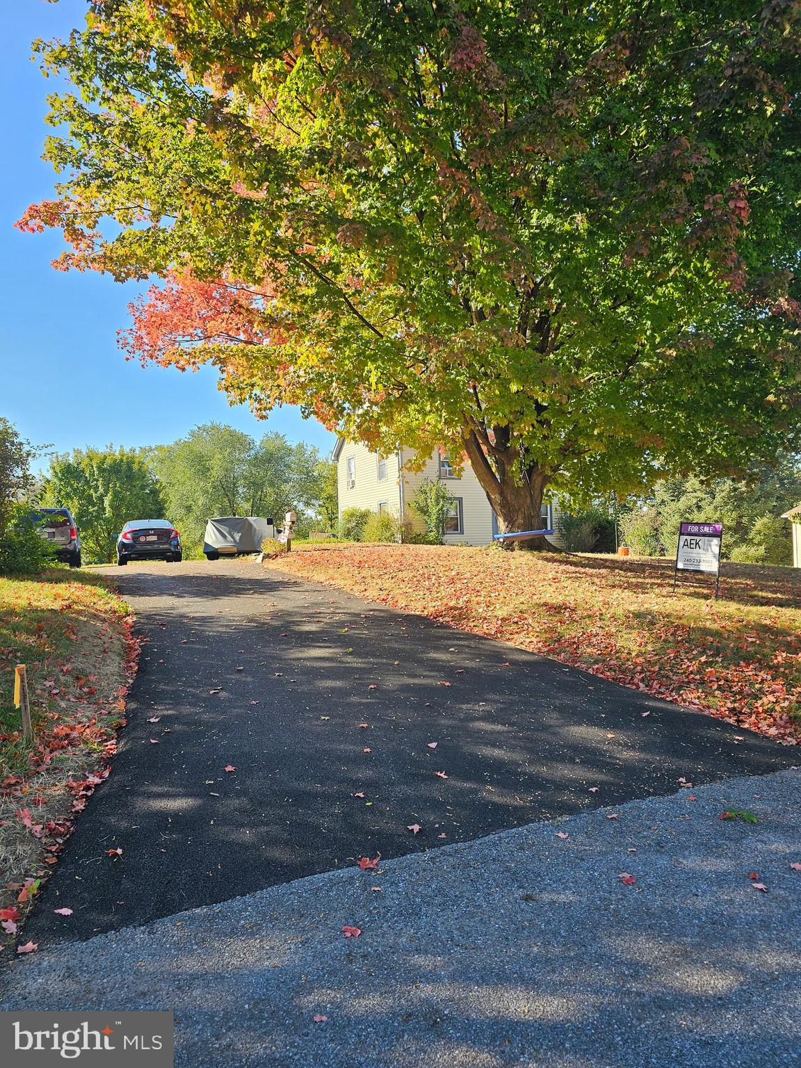 HALFWAY - Residential