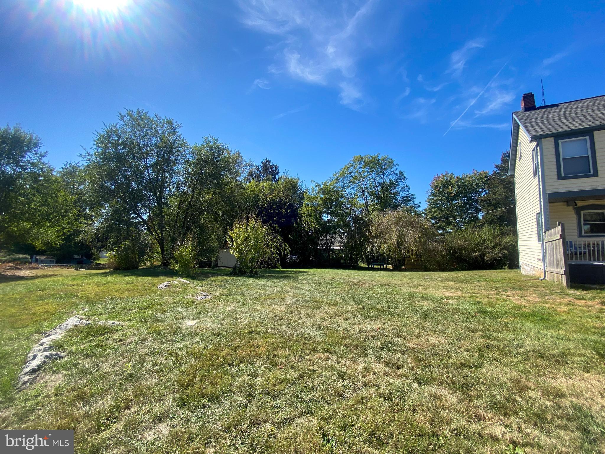 HALFWAY - Residential