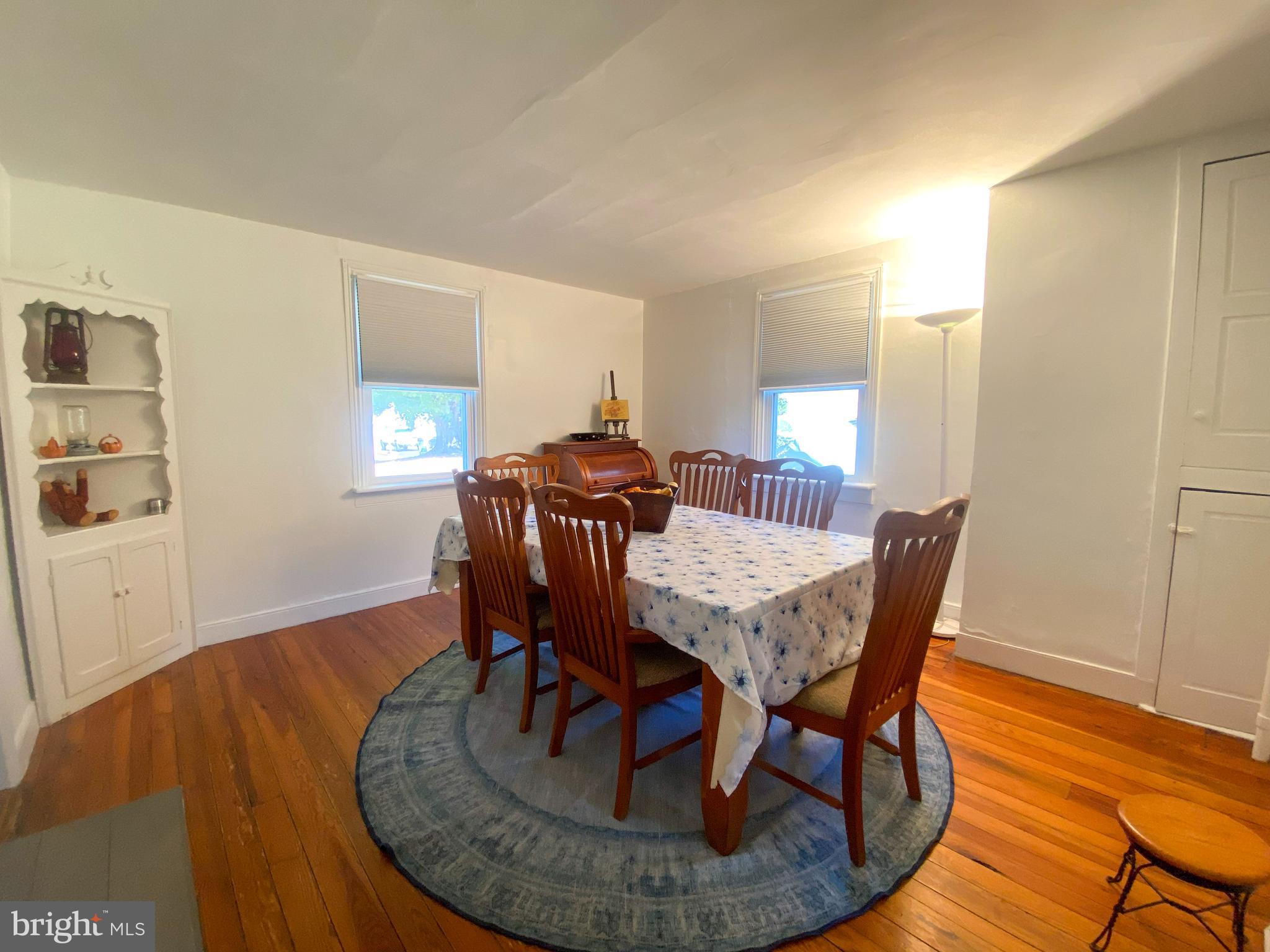 HALFWAY - Residential