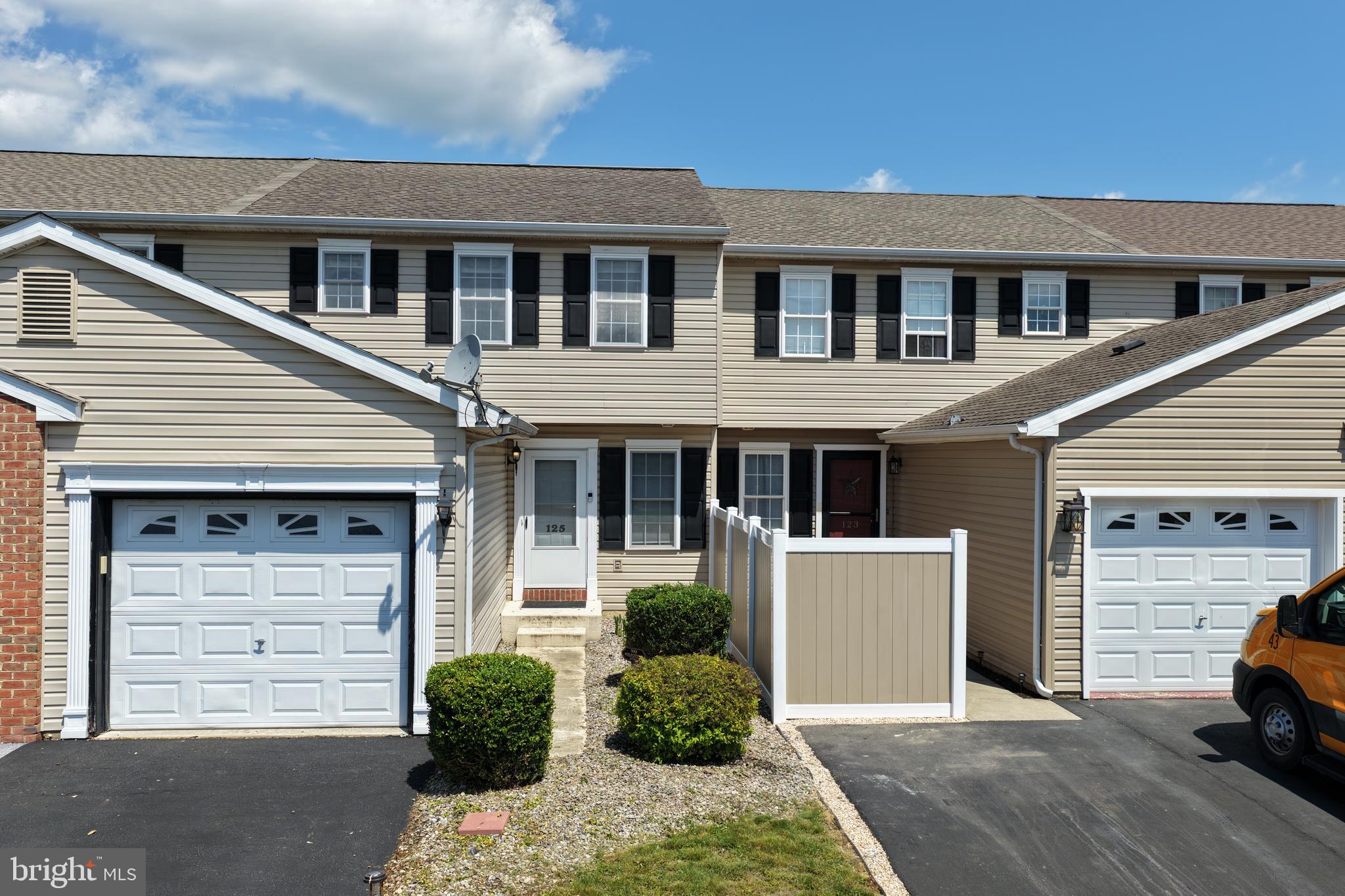 125 LIGHTHOUSE DR