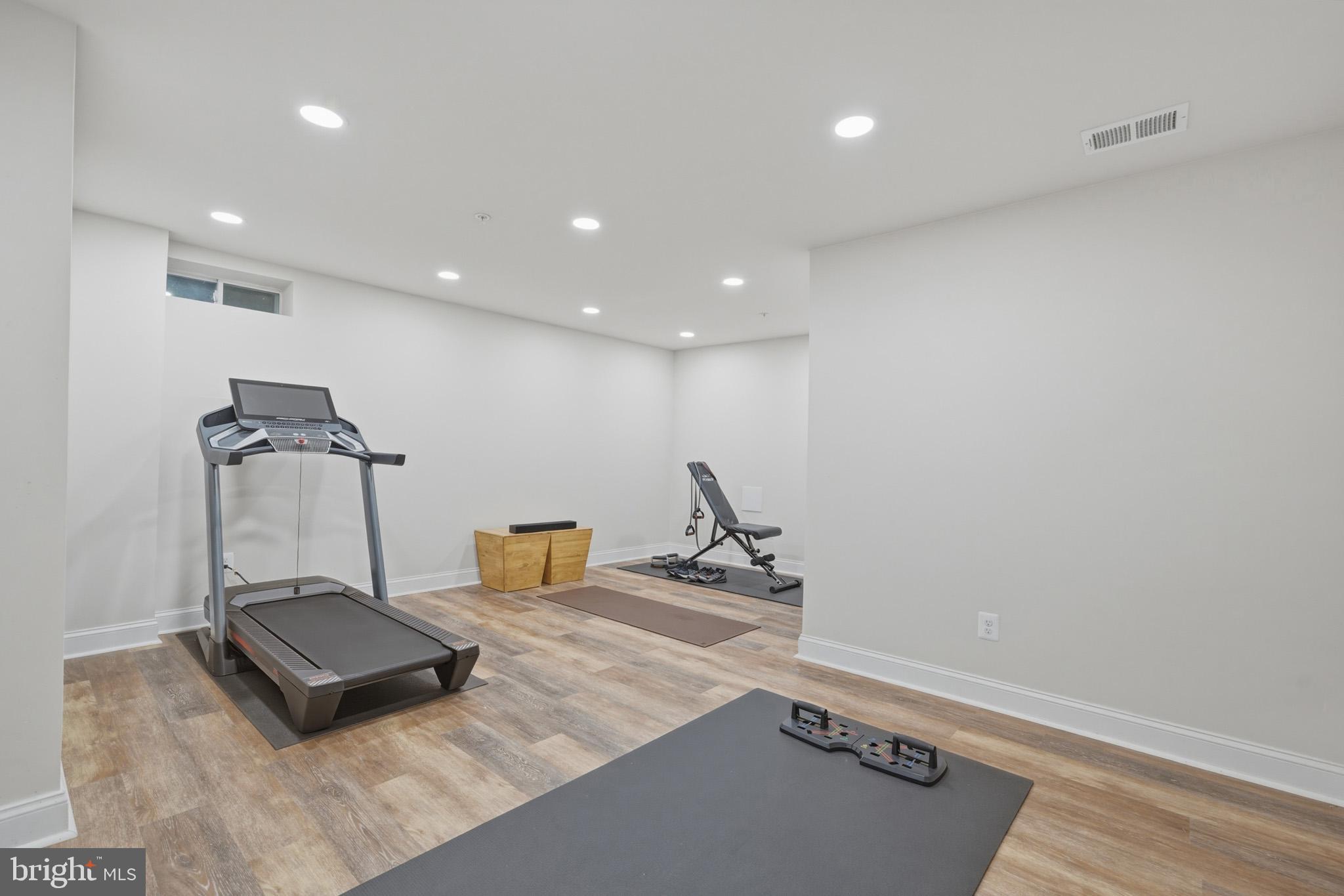 BENSVILLE CROSSING - Residential