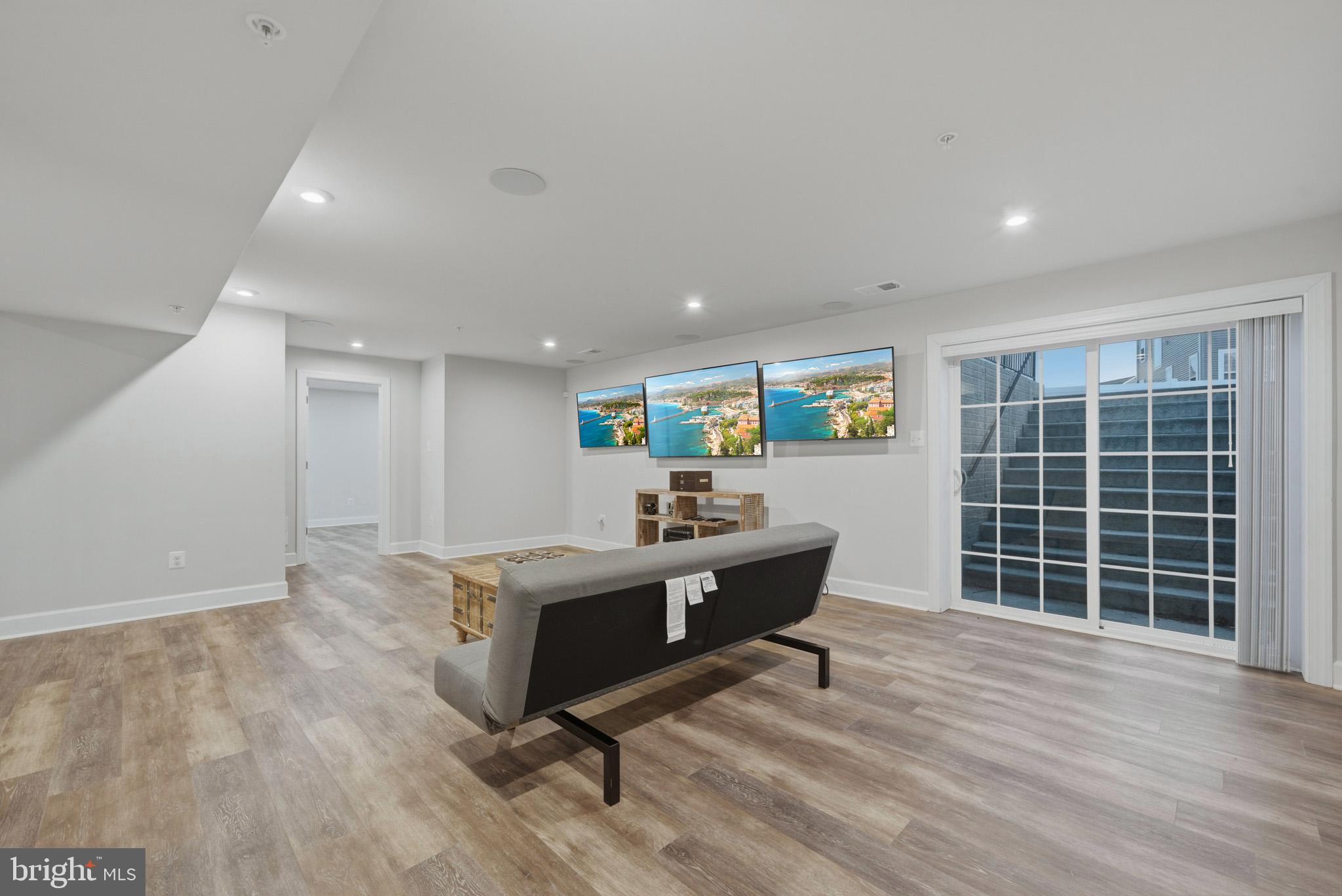 BENSVILLE CROSSING - Residential