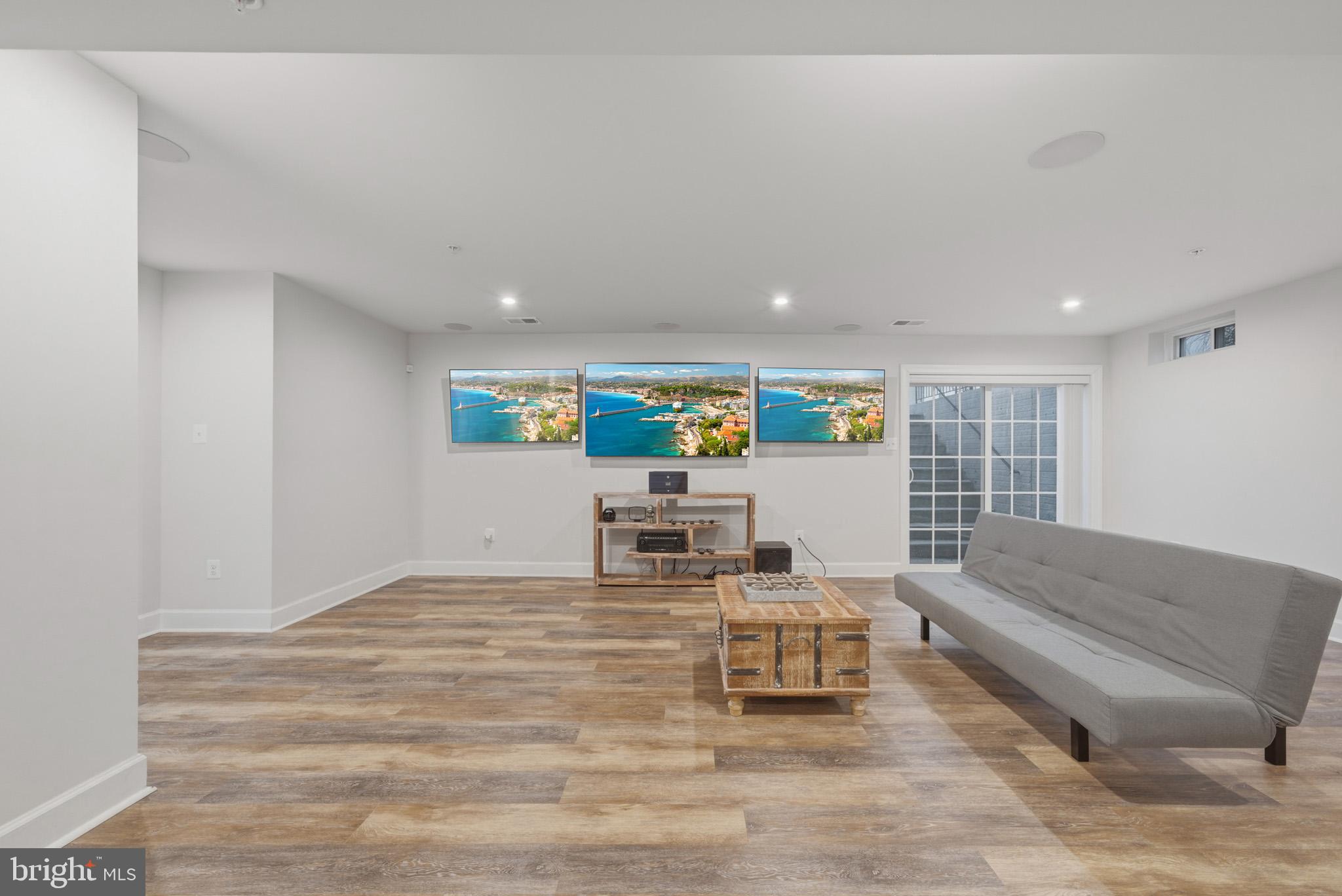 BENSVILLE CROSSING - Residential