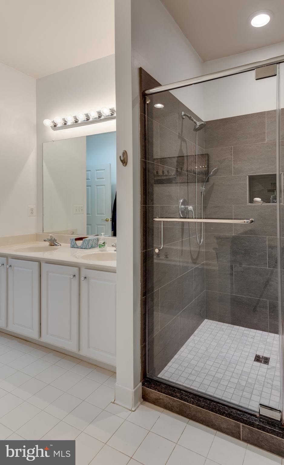 THE LANDINGS - Residential