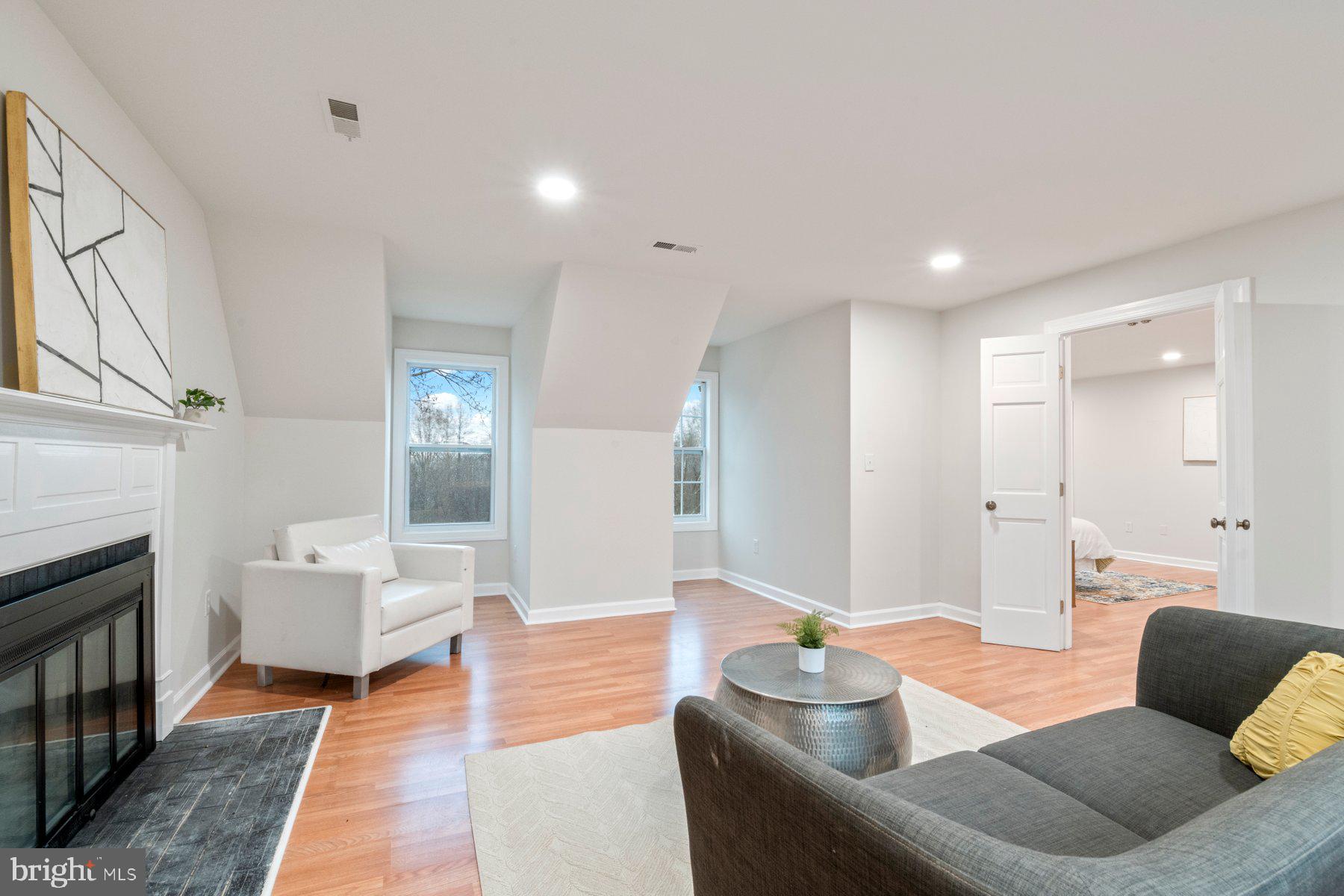 POSSUM HOLLOW FARM - Residential