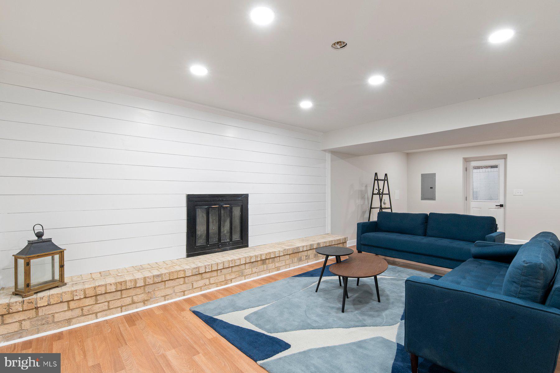 POSSUM HOLLOW FARM - Residential