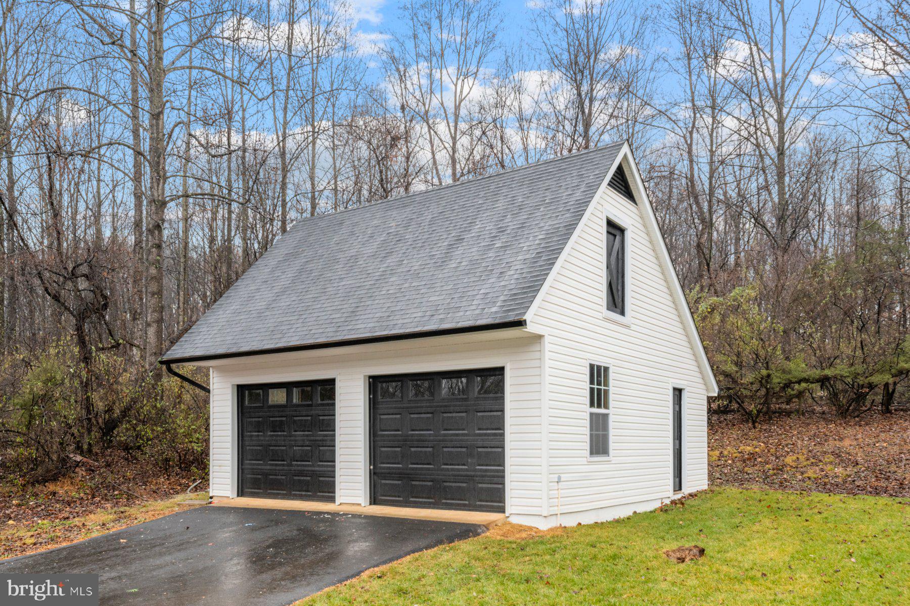 POSSUM HOLLOW FARM - Residential