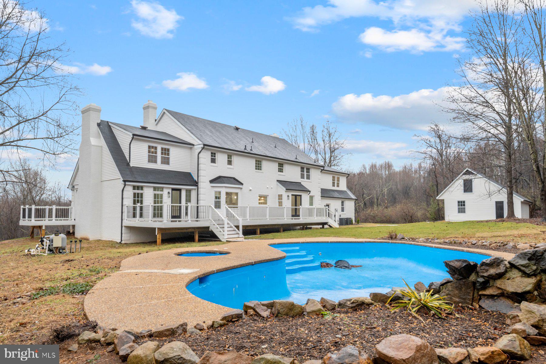 POSSUM HOLLOW FARM - Residential