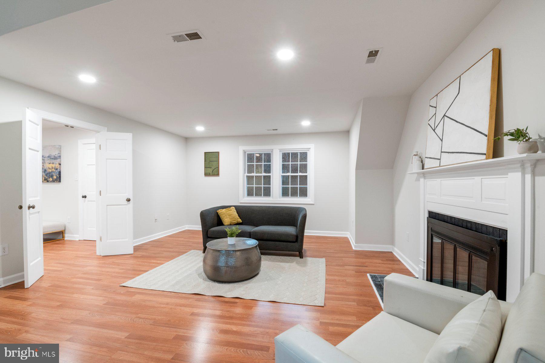 POSSUM HOLLOW FARM - Residential