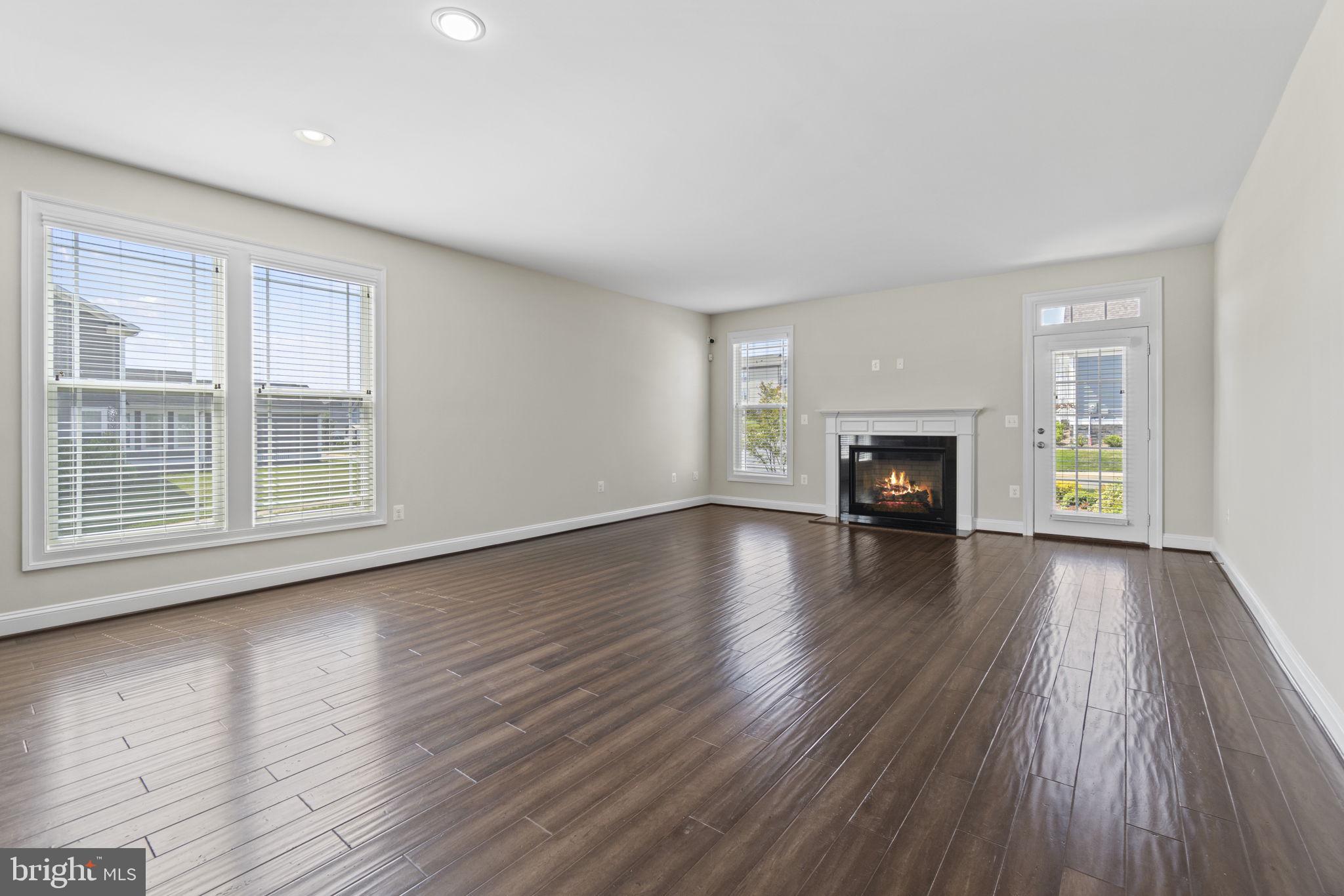 EMBREY MILL - Residential