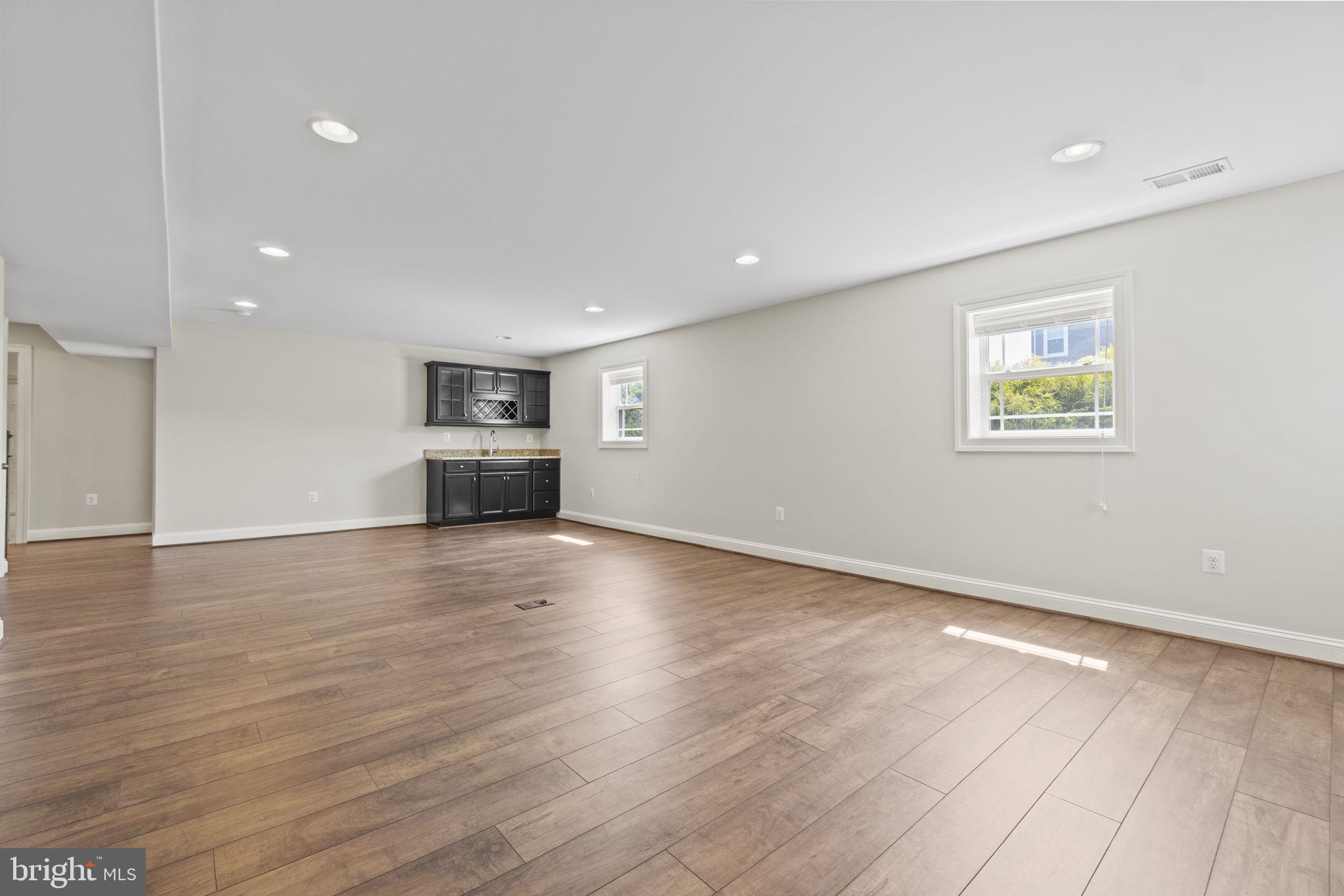 EMBREY MILL - Residential