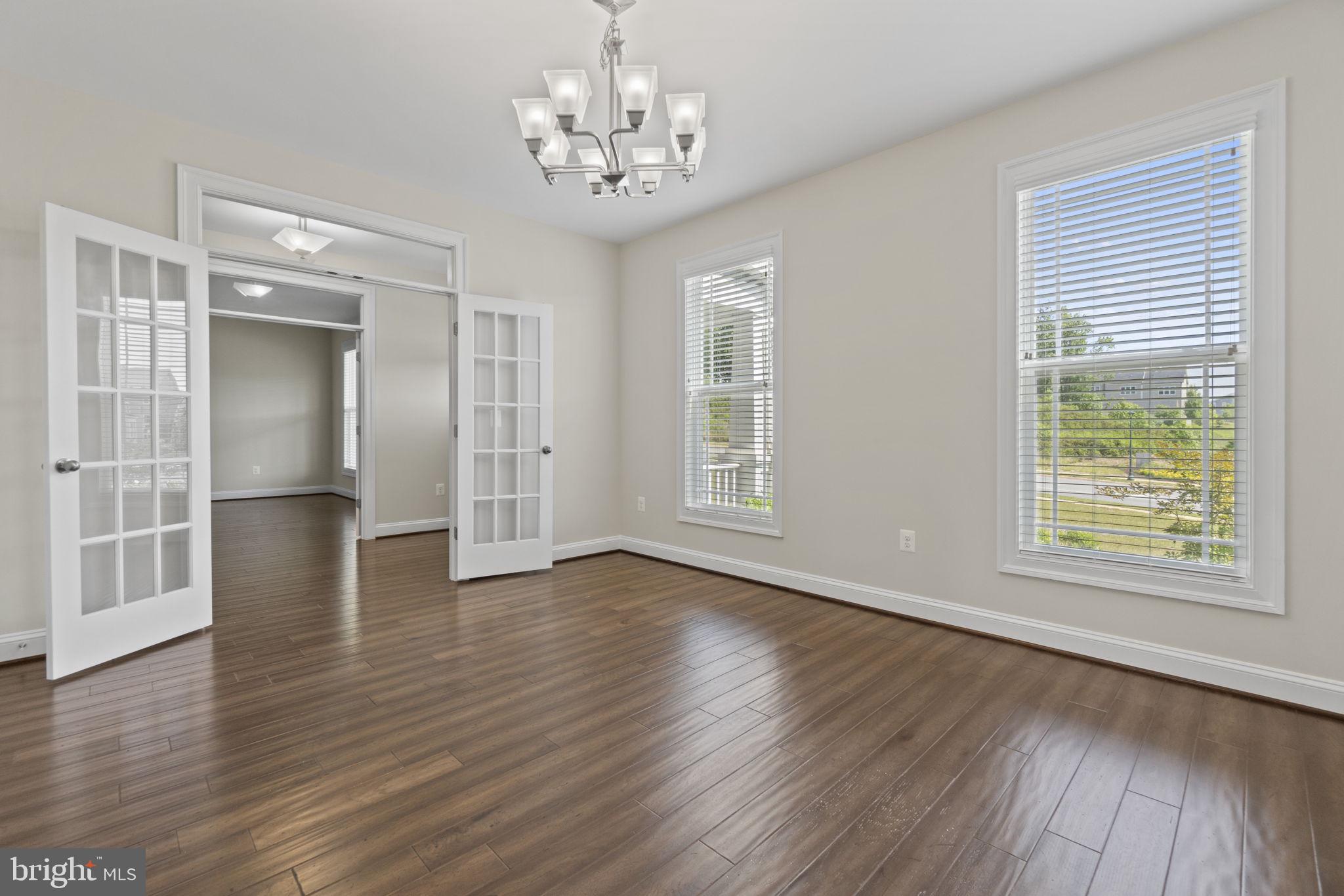 EMBREY MILL - Residential