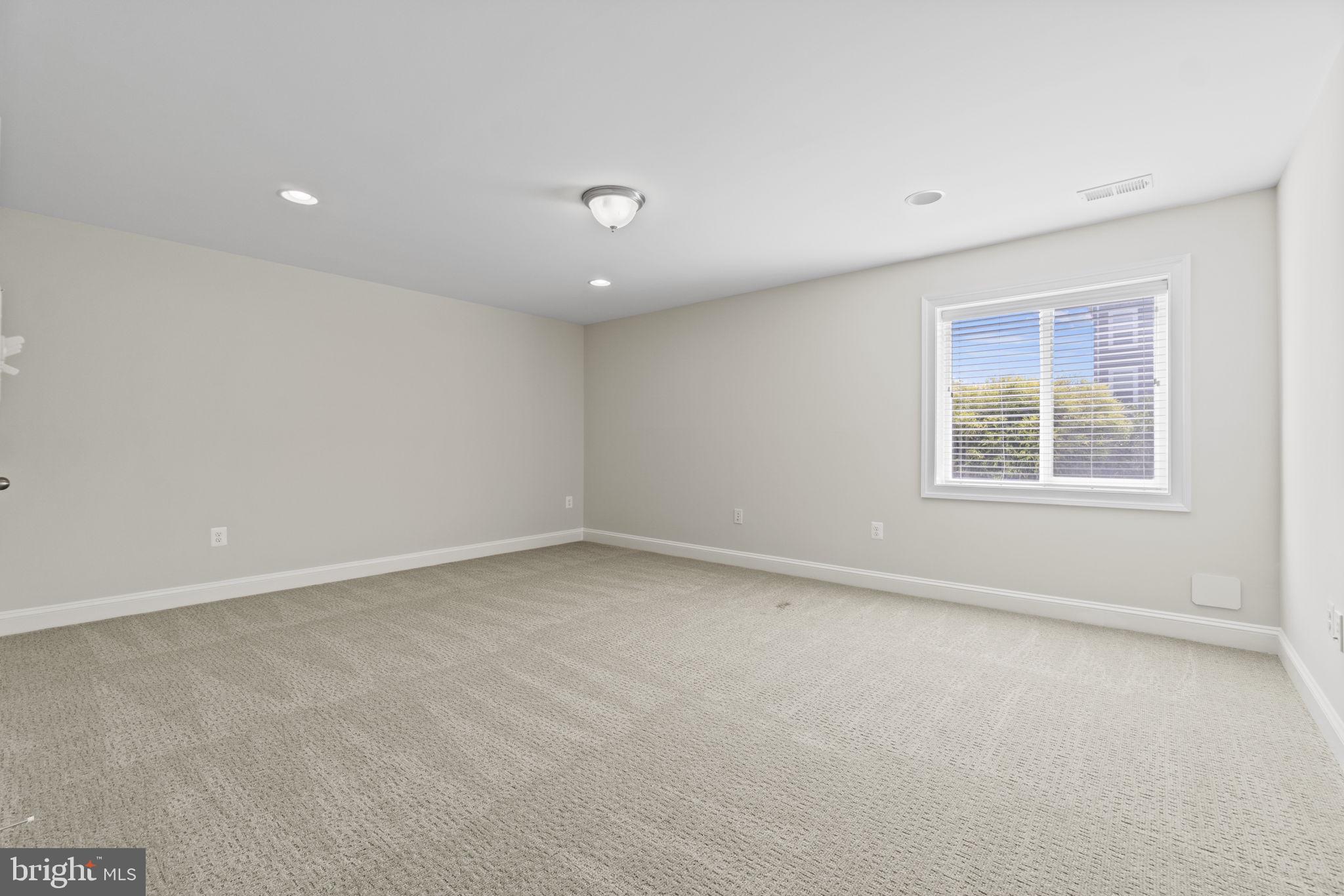 EMBREY MILL - Residential