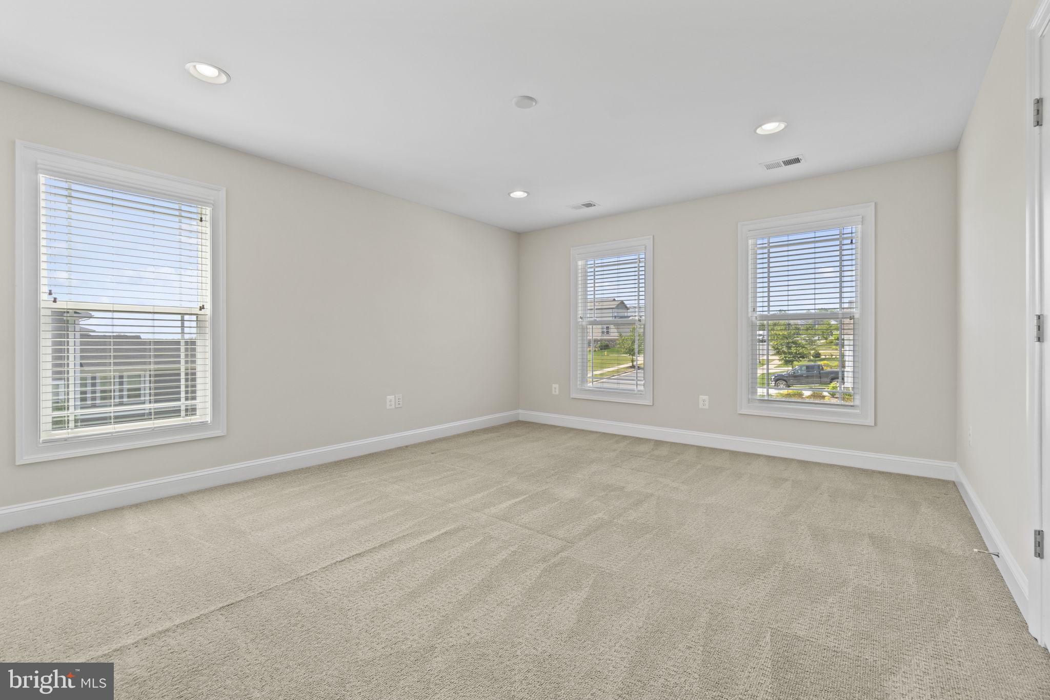 EMBREY MILL - Residential