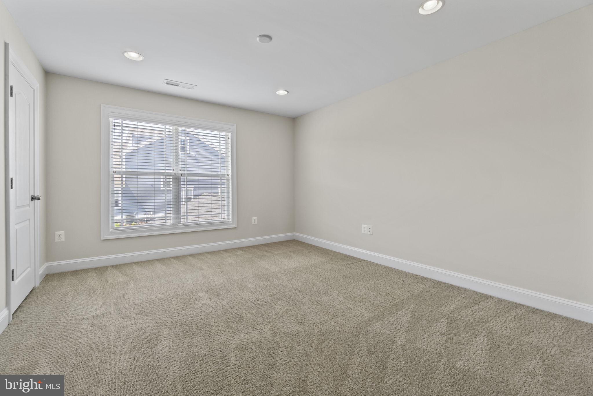 EMBREY MILL - Residential