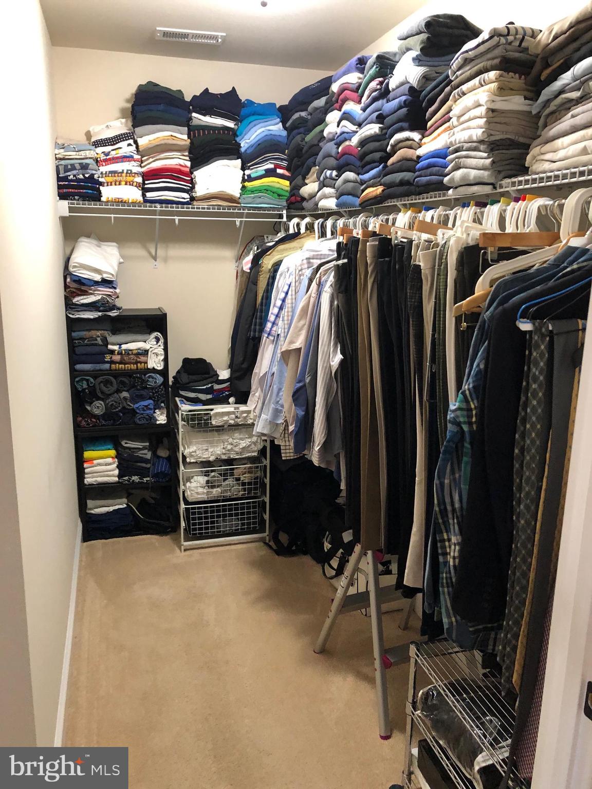 OAKLAND HALL - Residential