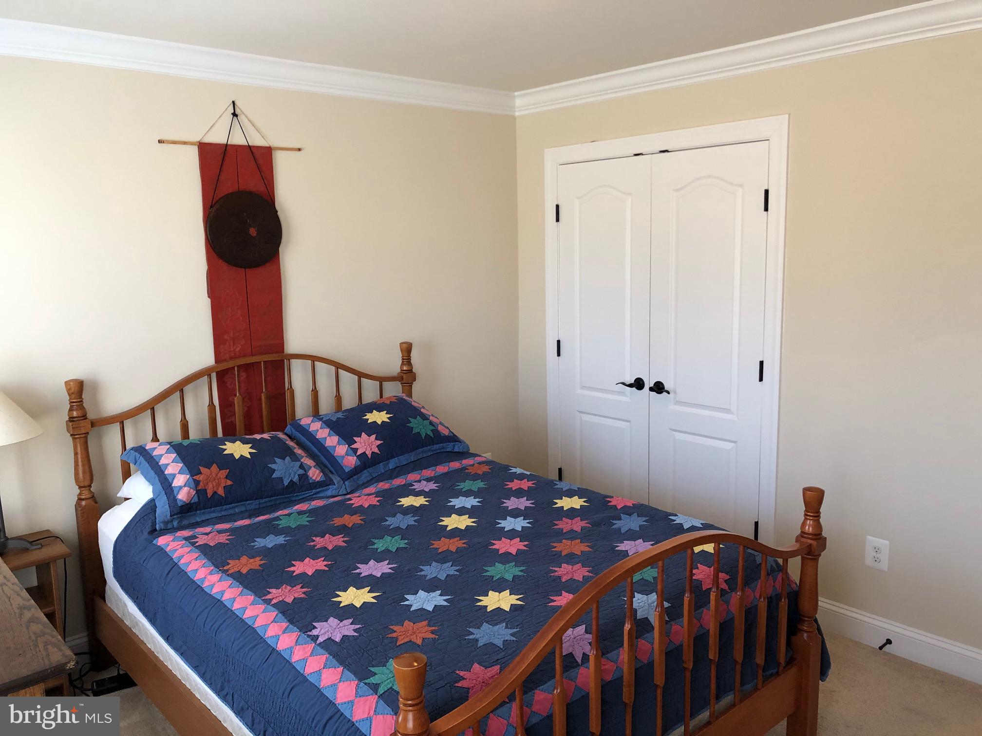 OAKLAND HALL - Residential