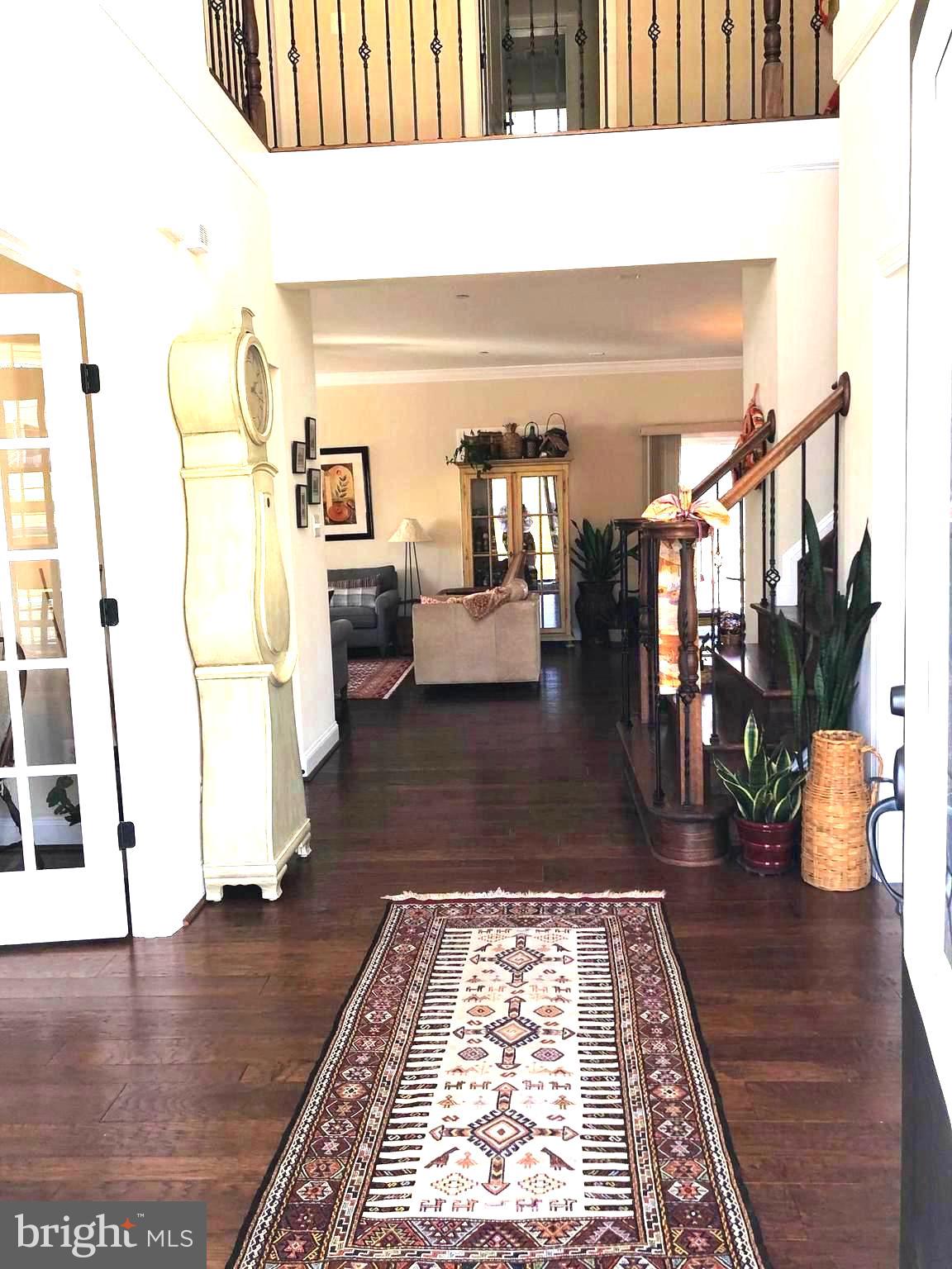 OAKLAND HALL - Residential