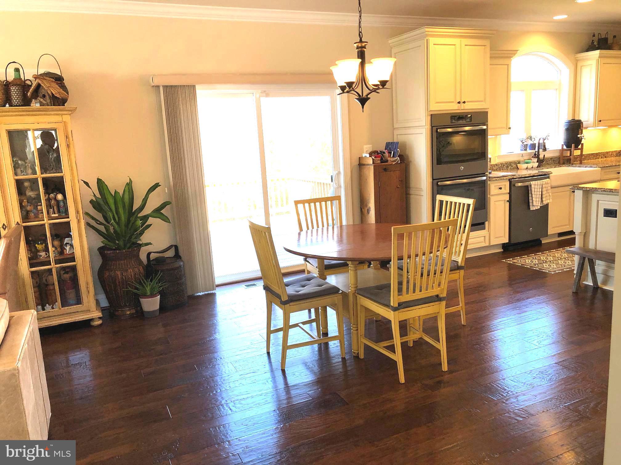 OAKLAND HALL - Residential