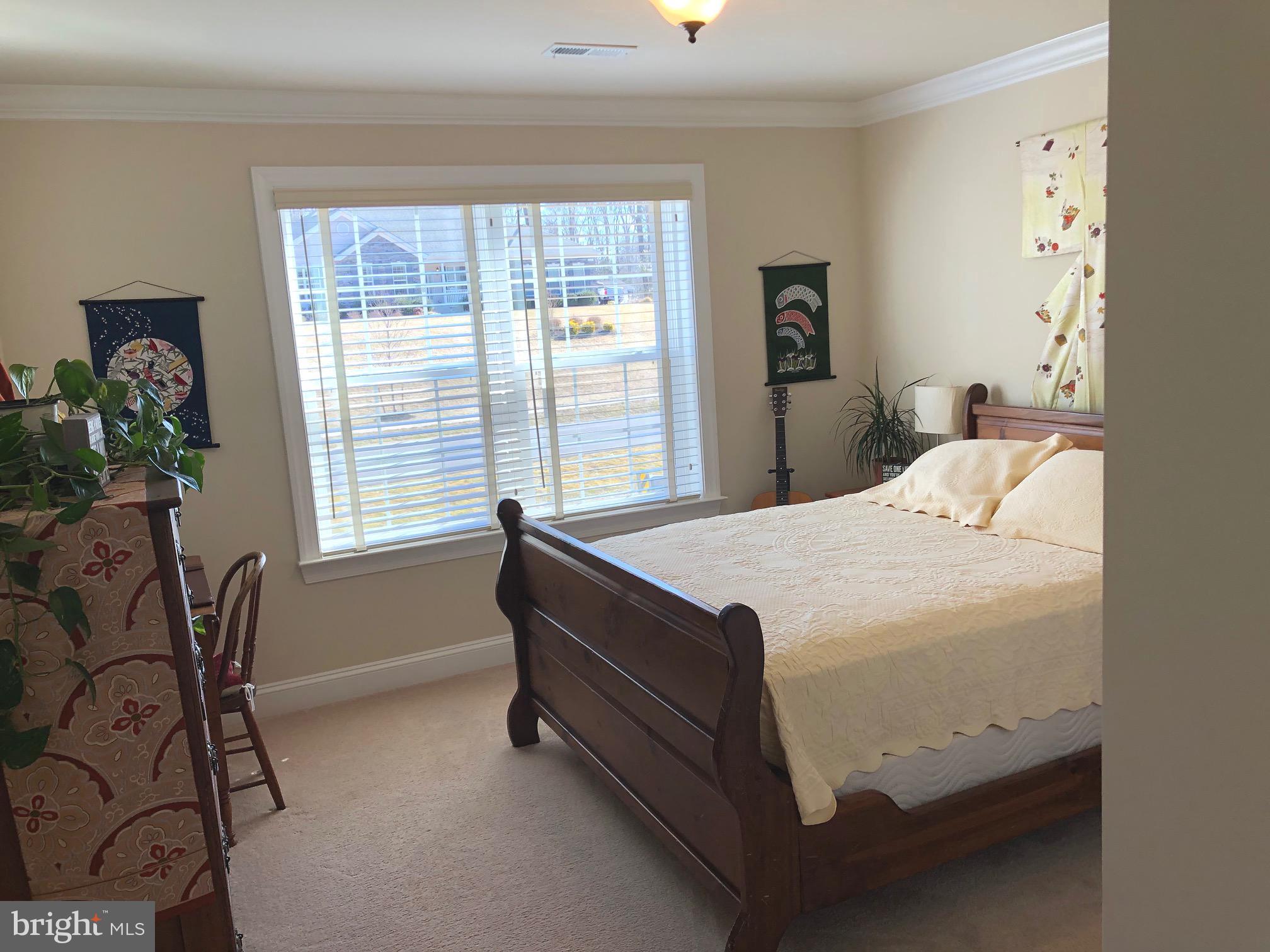 OAKLAND HALL - Residential