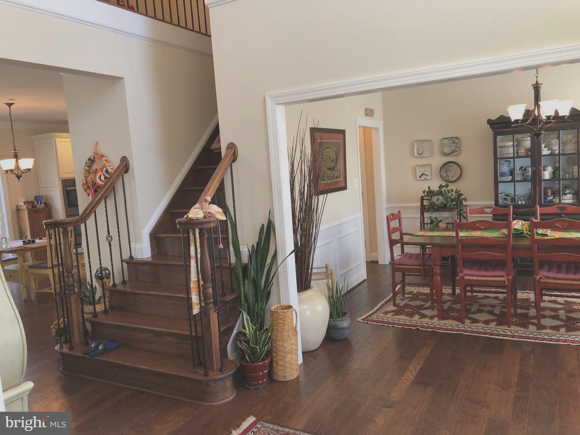 OAKLAND HALL - Residential