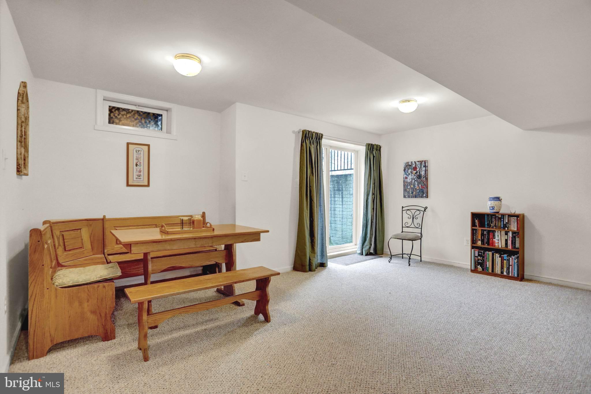 ALLYS MEADOW - Residential