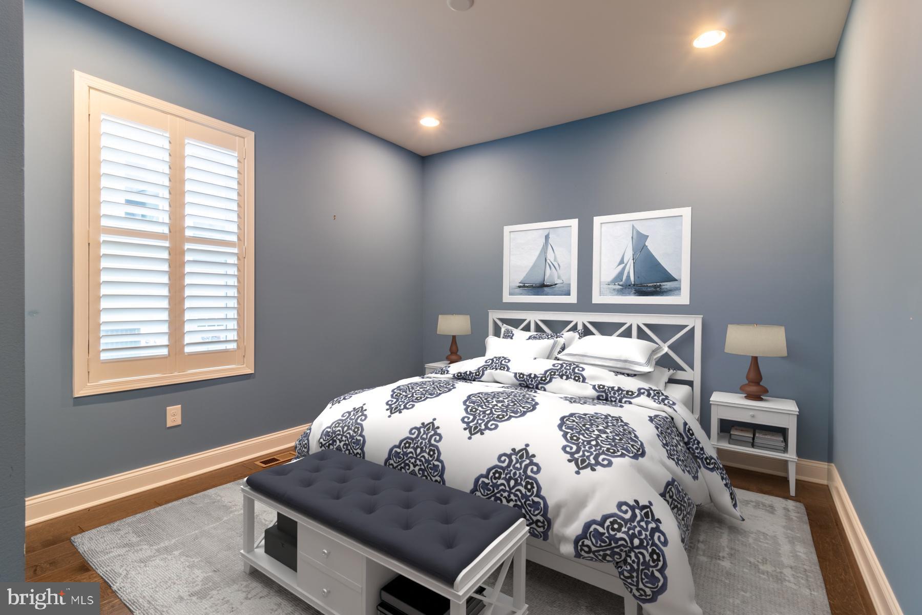 SHOWFIELD - Residential