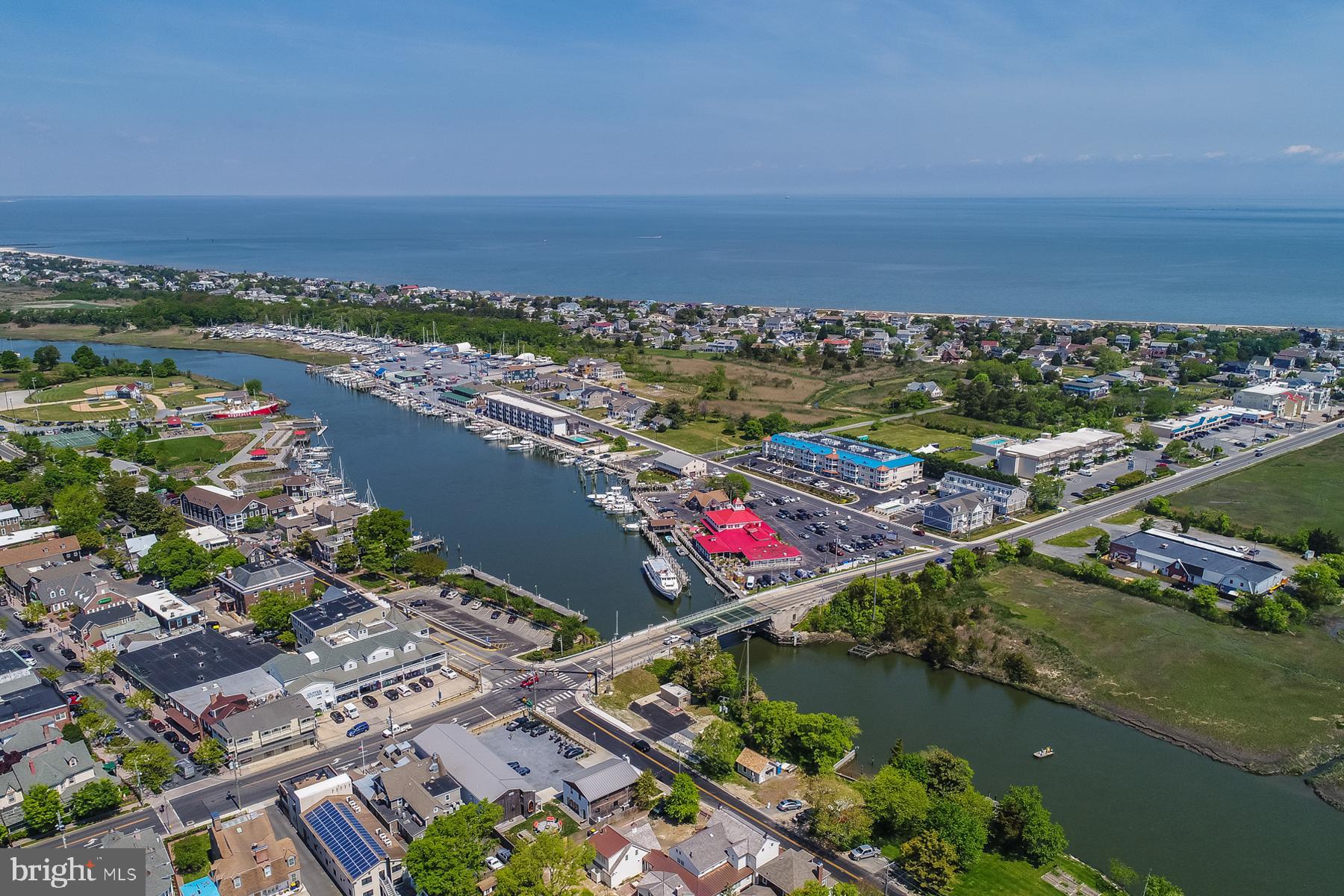 SHOWFIELD - Residential