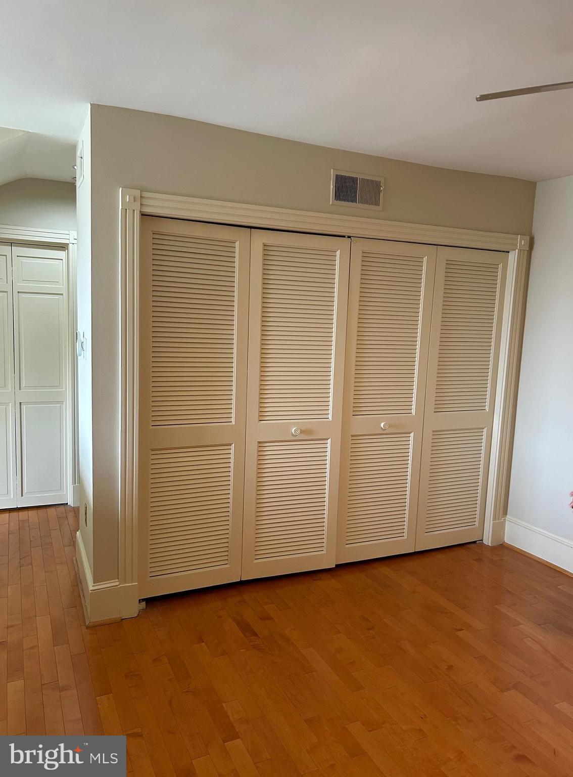 WASHINGTON SQ WEST - Residential