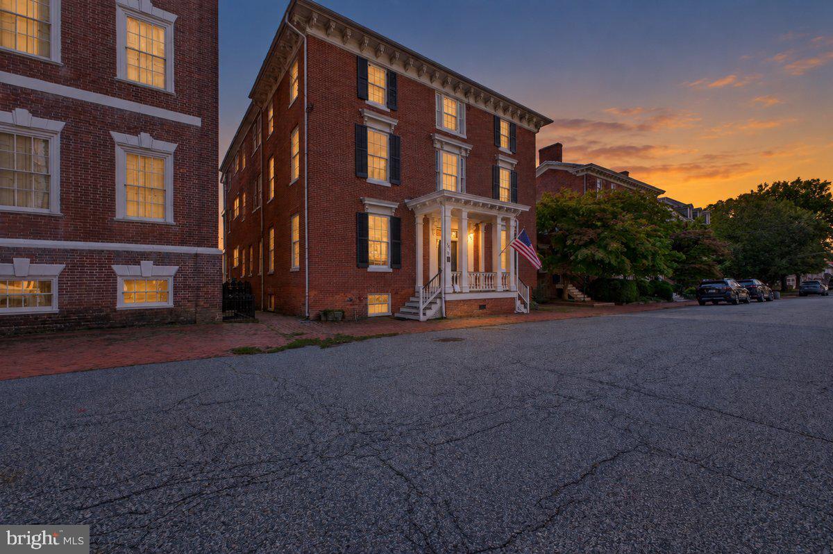 105 N WATER STREET 3