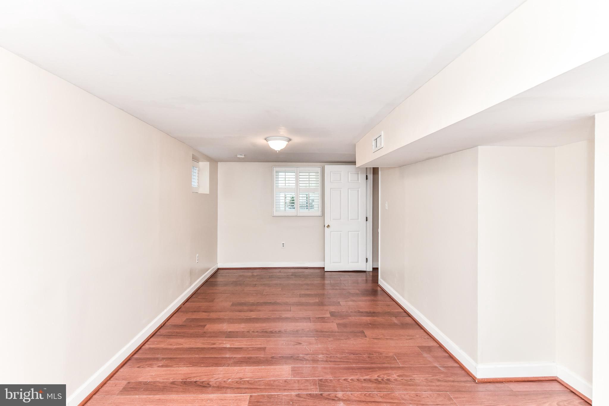 MEMORIAL HEIGHTS - Residential Lease