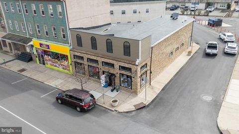 Photo of 220 W Broad Street, QUAKERTOWN, PA 18951 (MLS # PABU2121082)