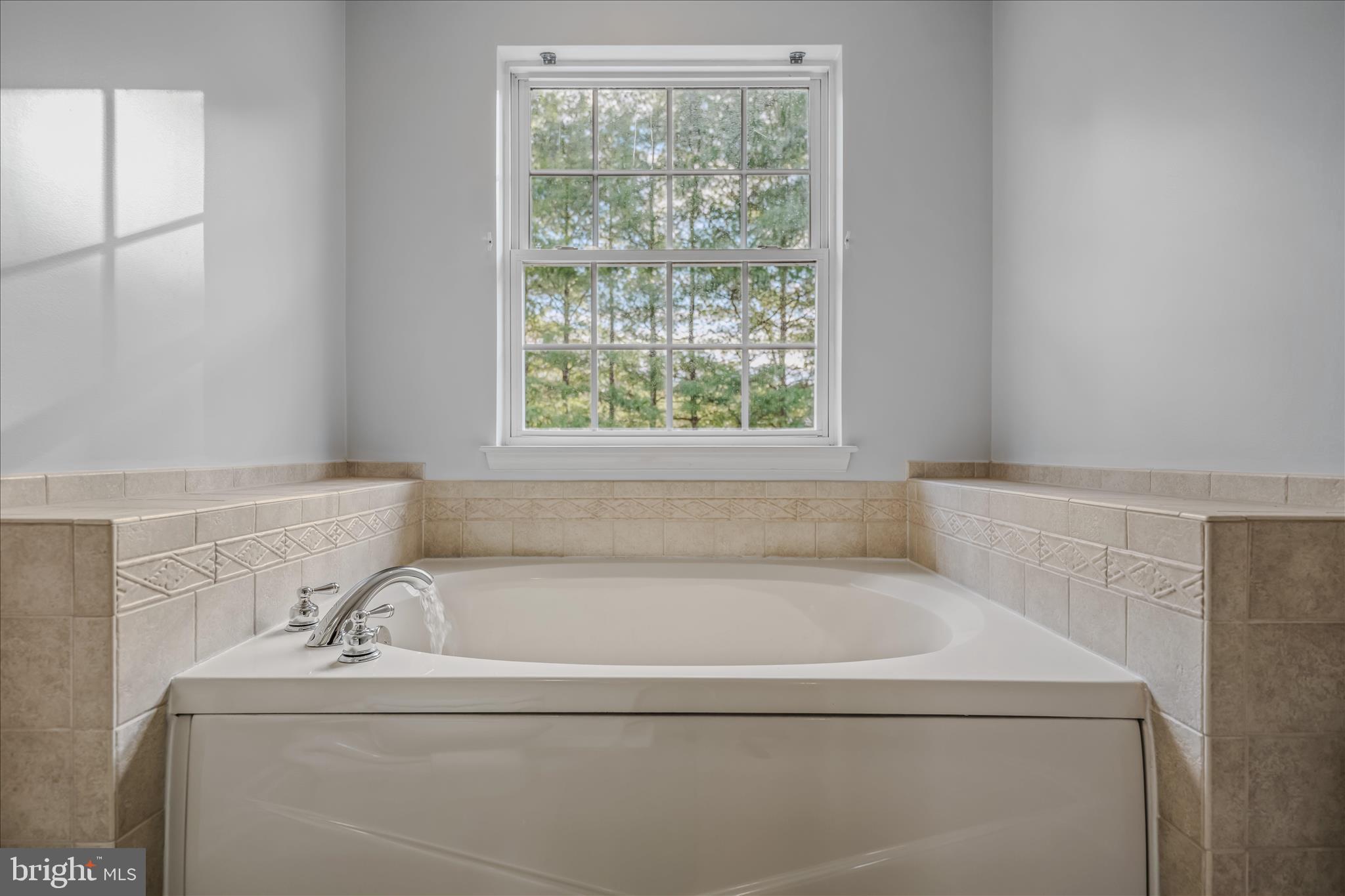 CRESTVIEW - Residential