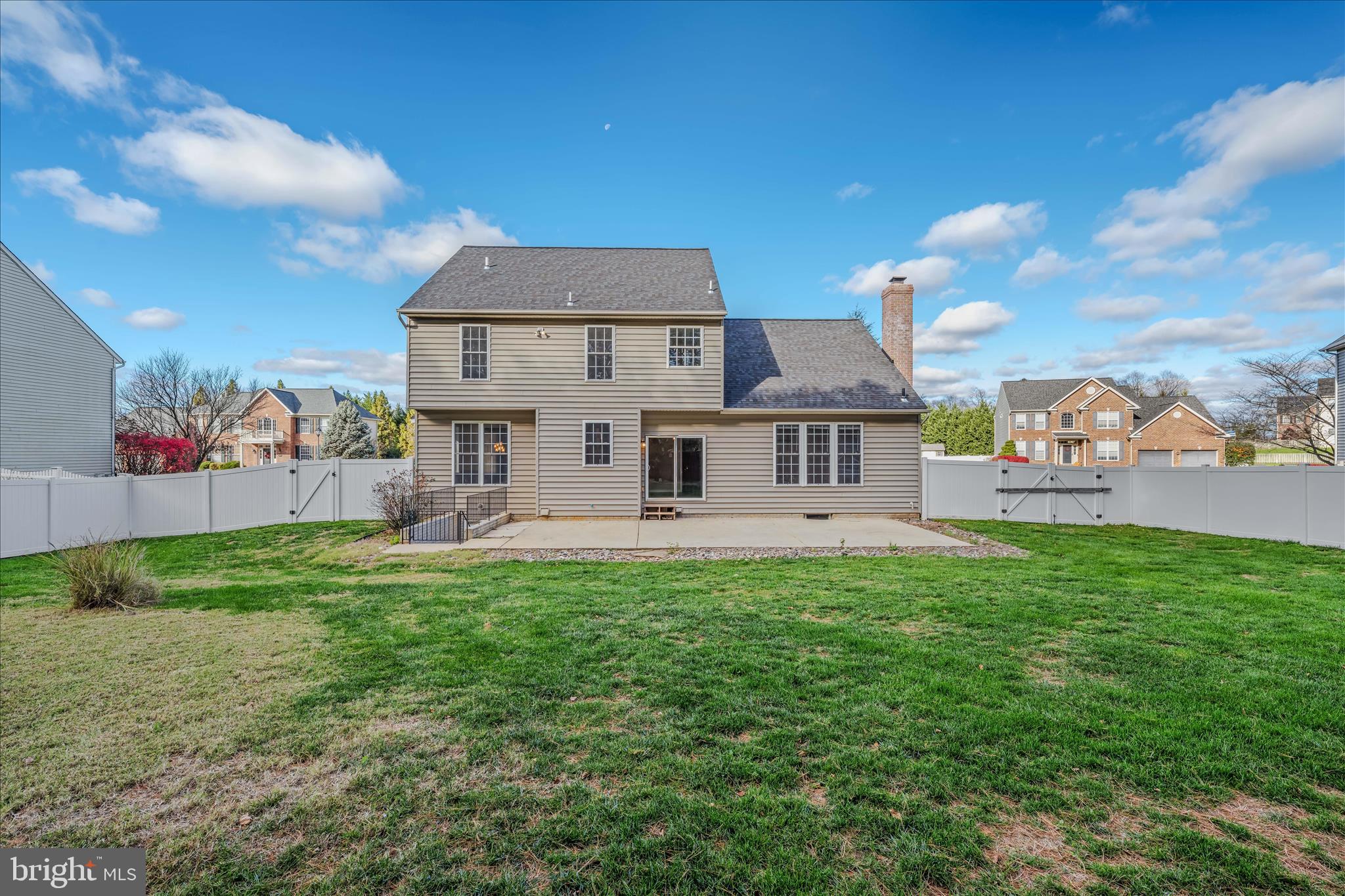 CRESTVIEW - Residential