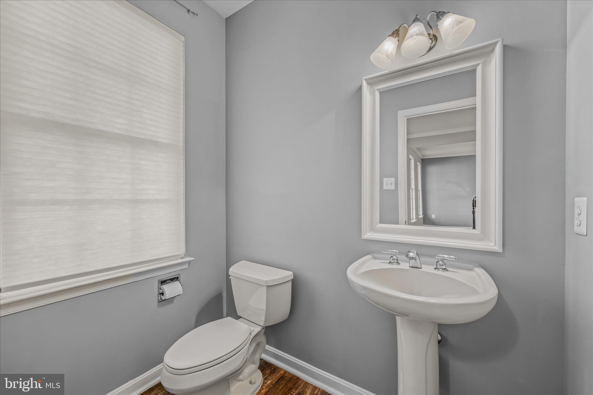 CRESTVIEW - Residential