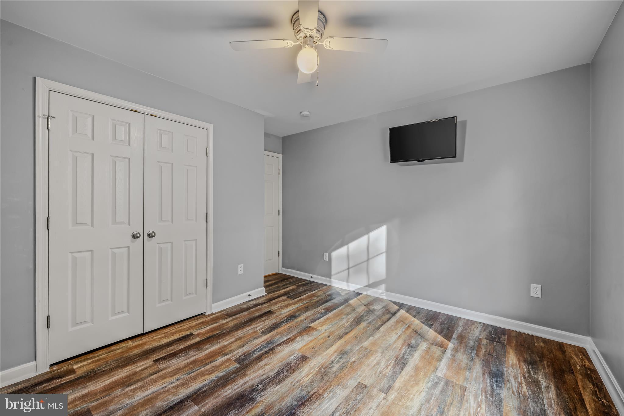 CRESTVIEW - Residential