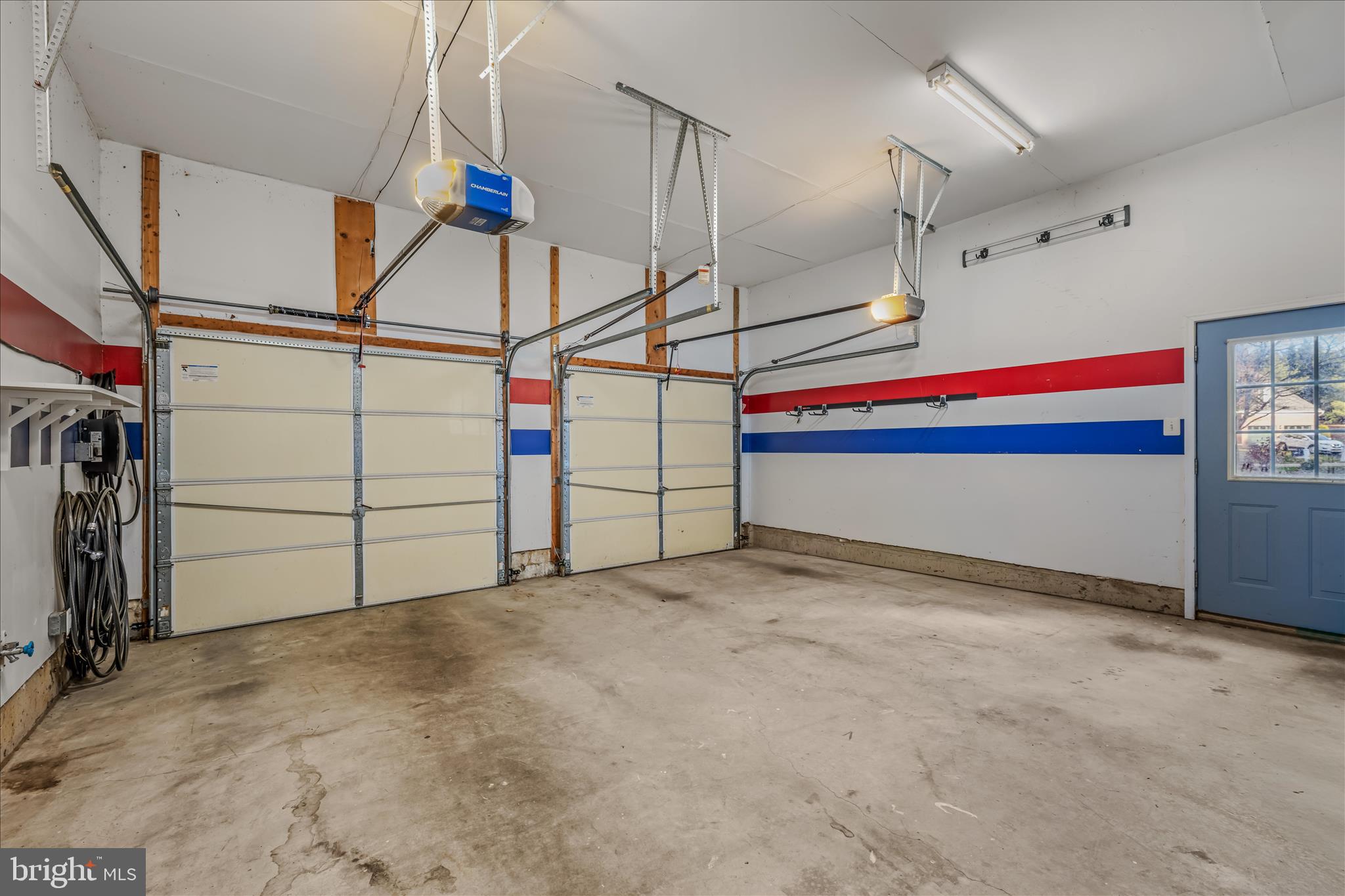 CRESTVIEW - Residential