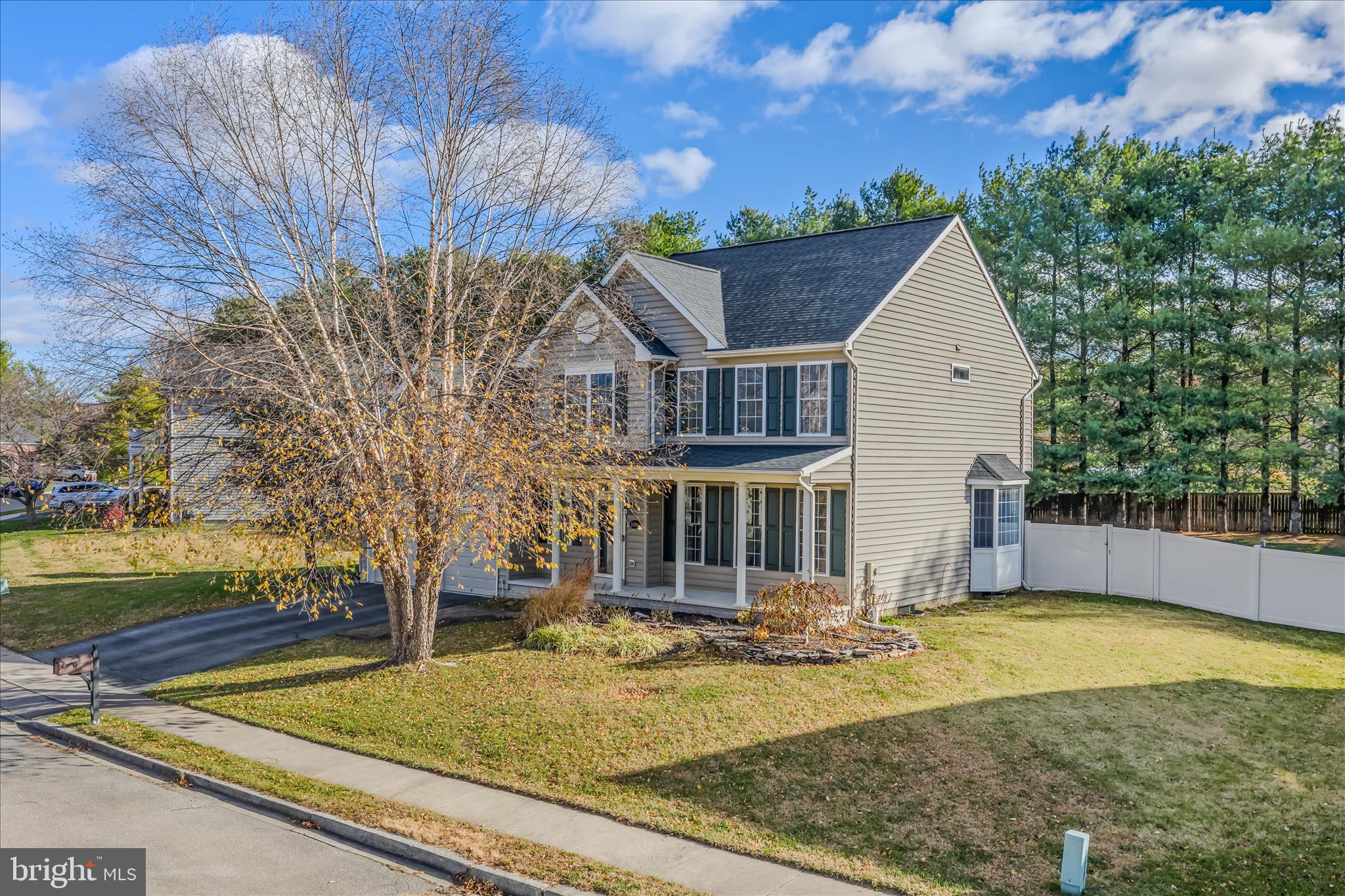 CRESTVIEW - Residential