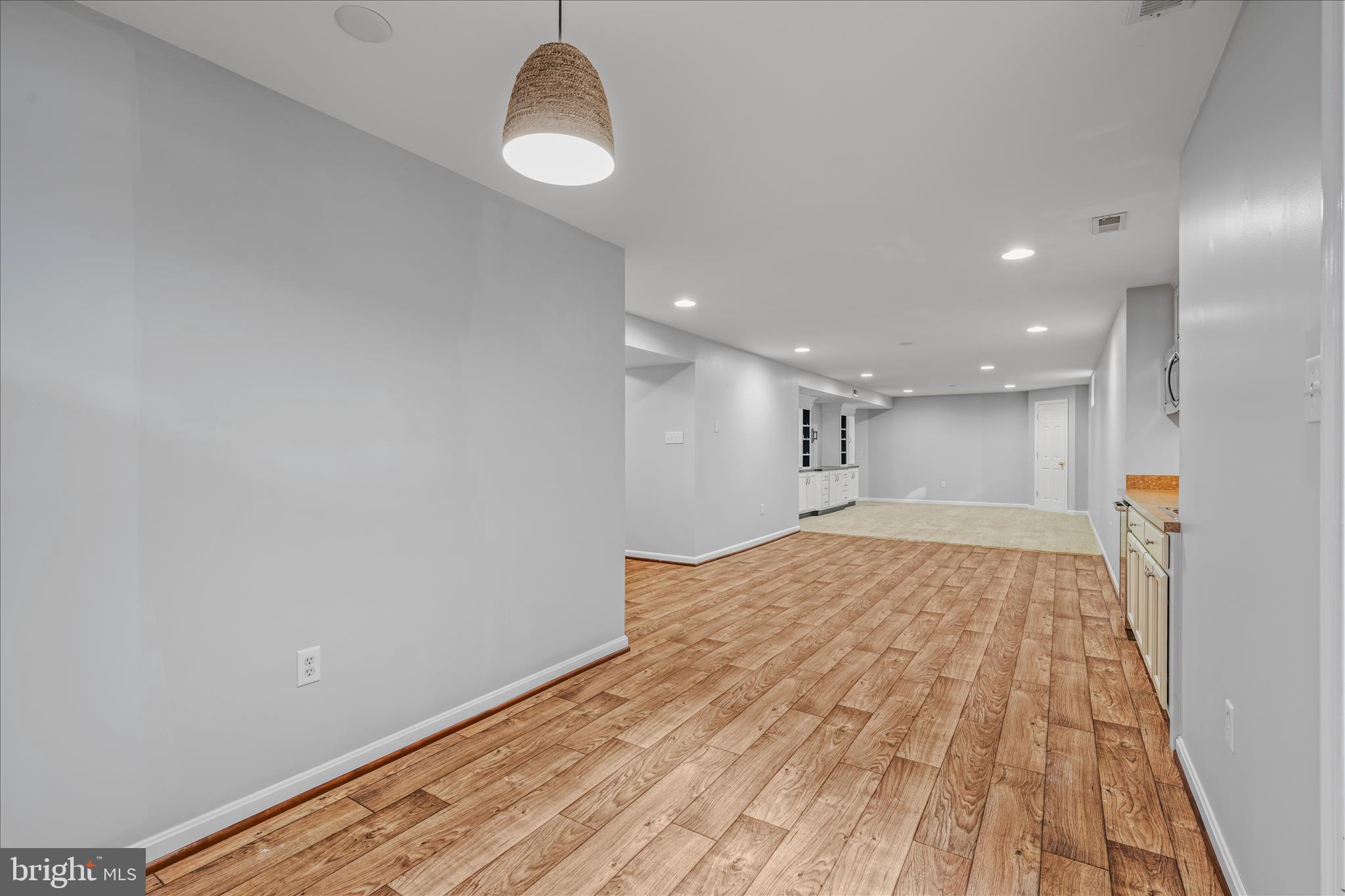 CRESTVIEW - Residential