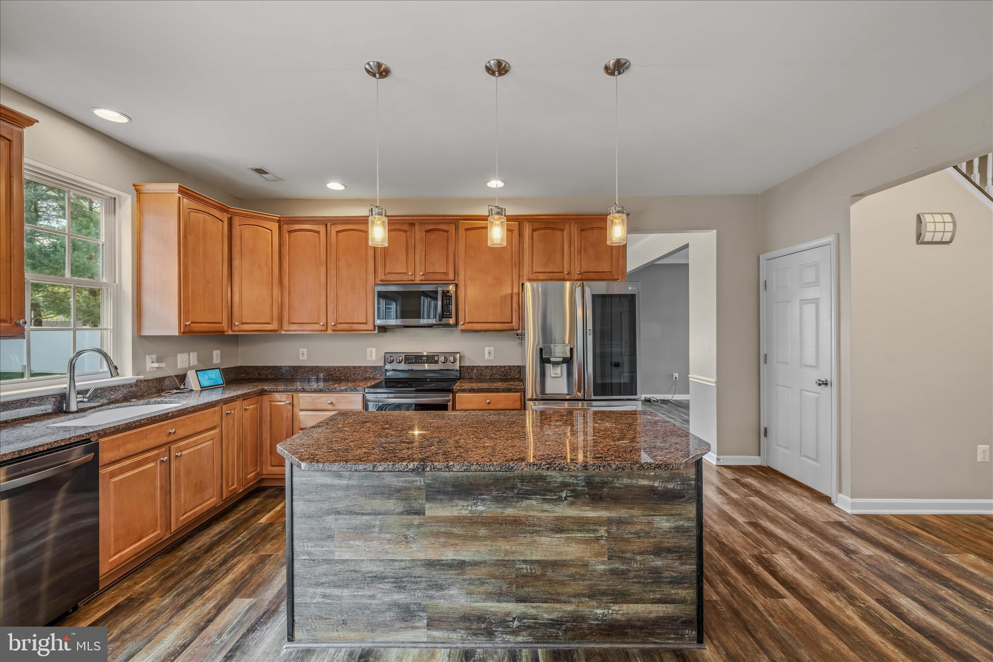 CRESTVIEW - Residential