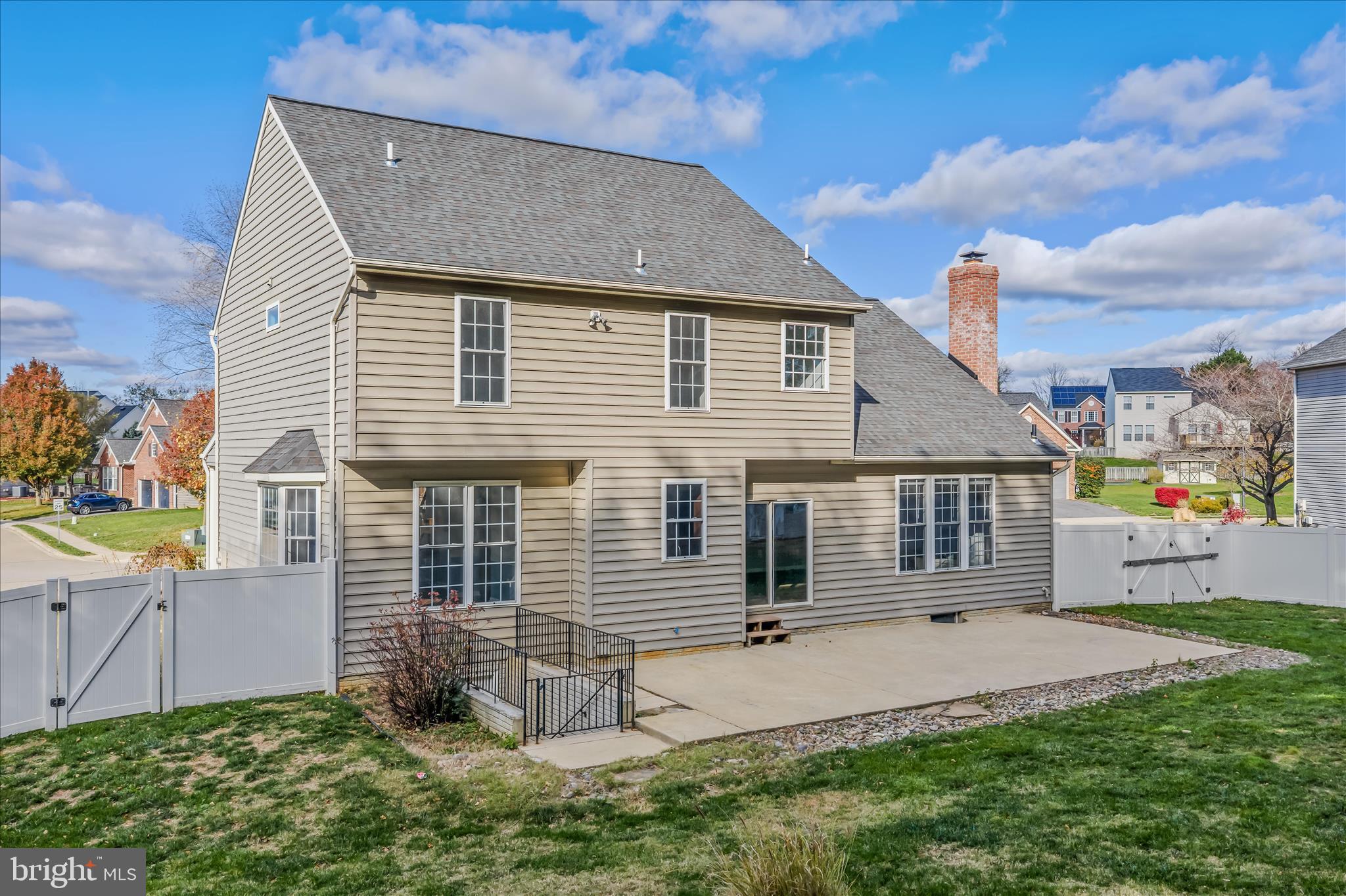 CRESTVIEW - Residential