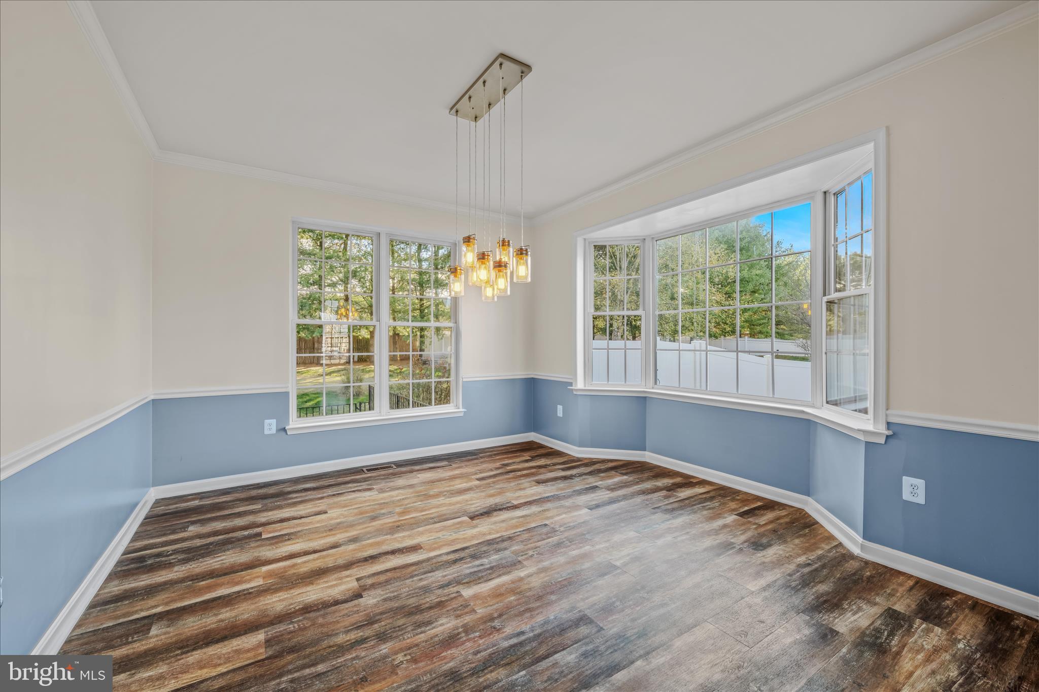 CRESTVIEW - Residential