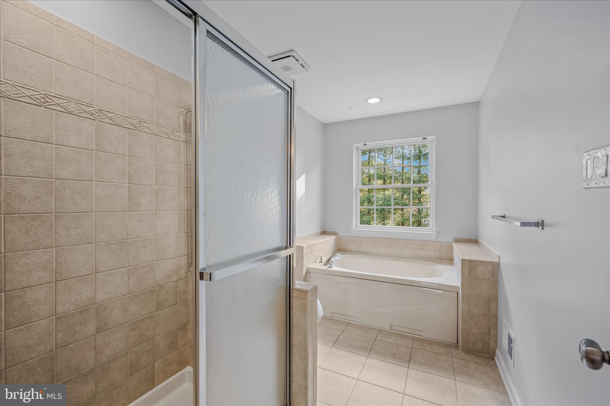 CRESTVIEW - Residential