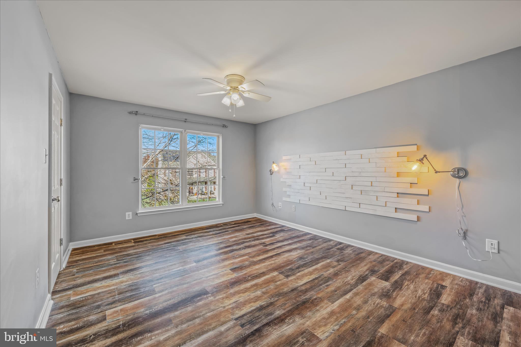 CRESTVIEW - Residential