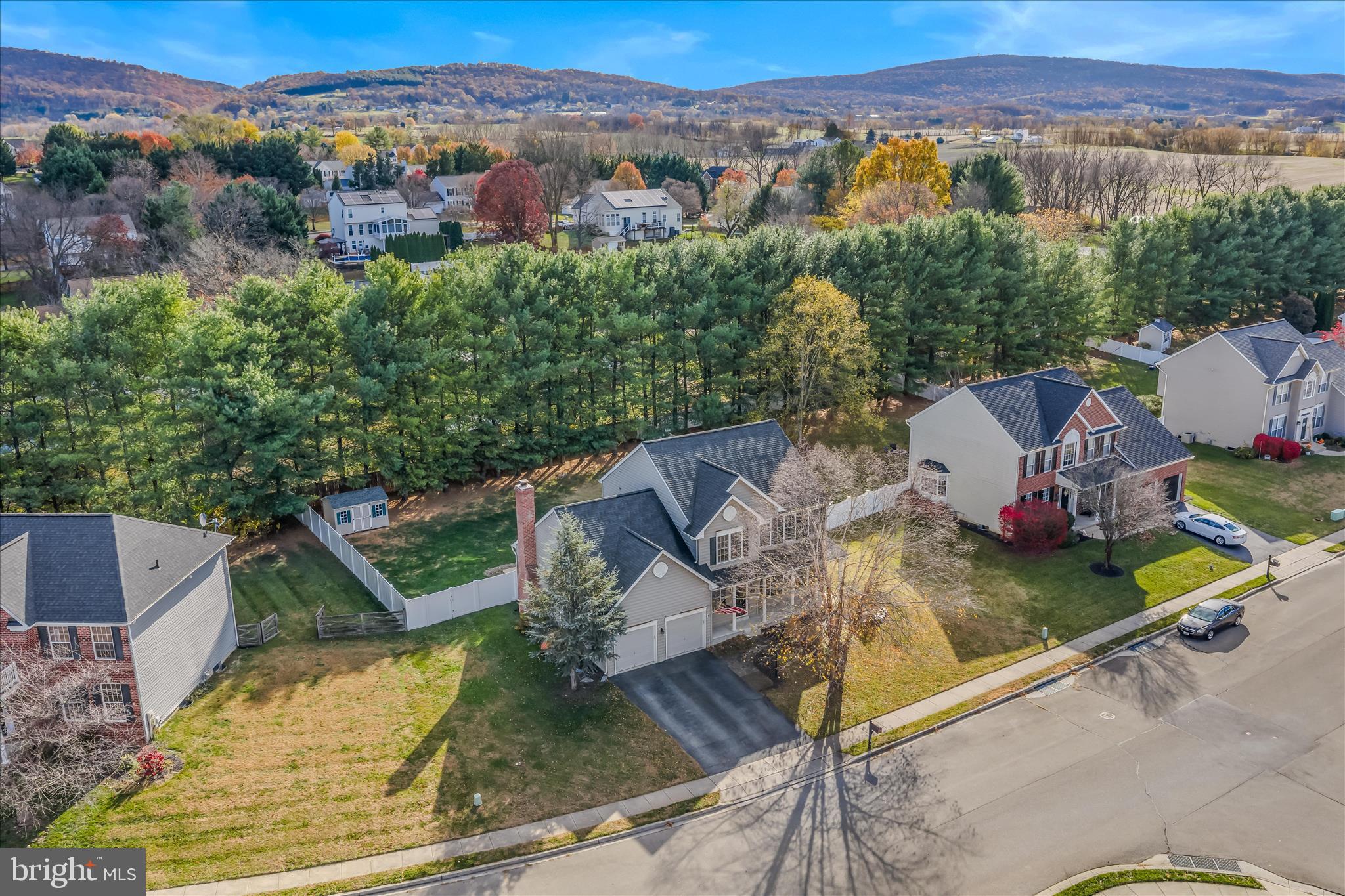 CRESTVIEW - Residential