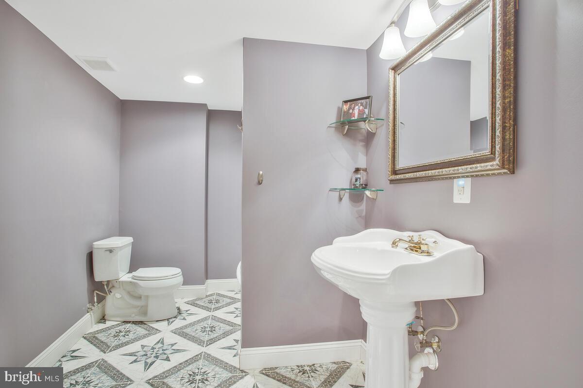 ROCK CREEK PARK - Residential